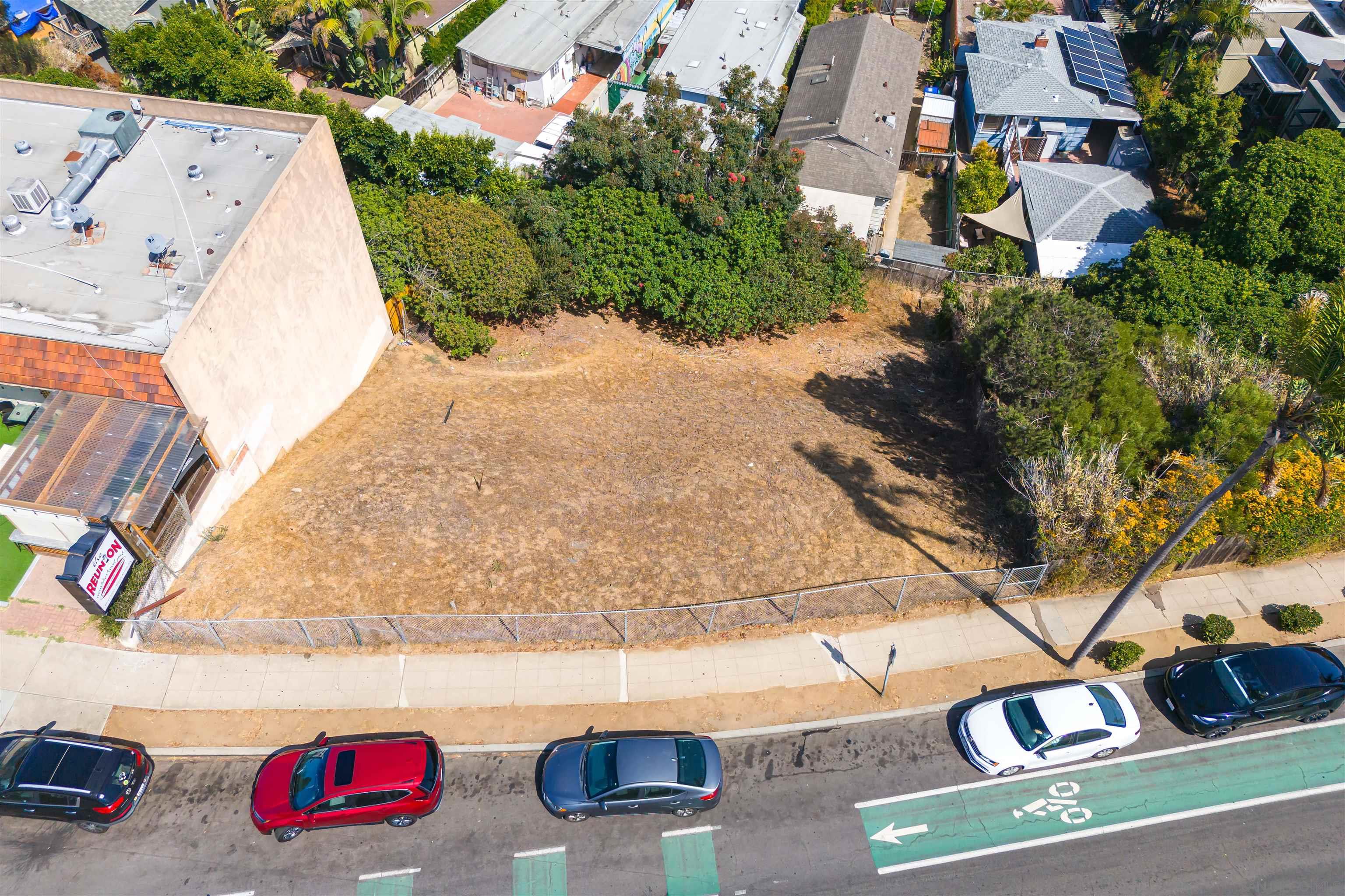 Detail Gallery Image 5 of 24 For Voltaire St, San Diego,  CA 92107 - – Beds | – Baths