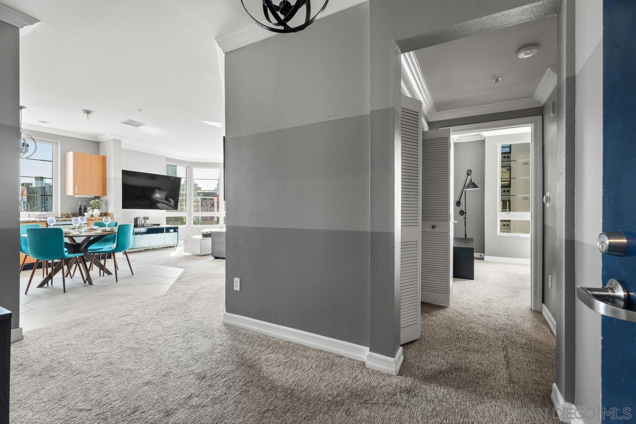 Detail Gallery Image 8 of 34 For 1400  Broadway  #1505,  San Diego,  CA 92101 - 3 Beds | 2 Baths