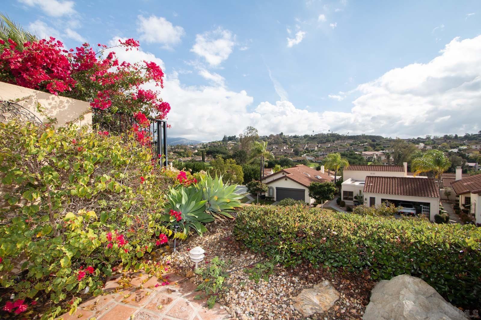 Detail Gallery Image 5 of 38 For 17639  Caminito Hercuba, San Diego,  CA 92128 - 3 Beds | 2 Baths