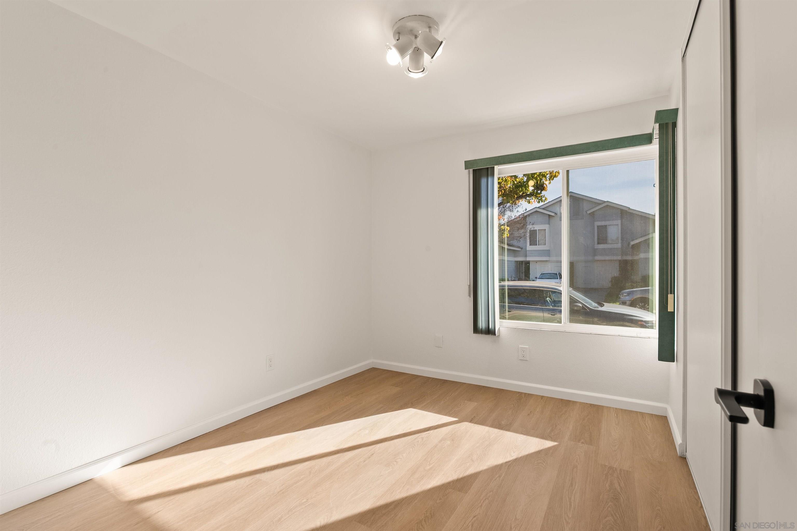 Detail Gallery Image 17 of 40 For 7281  Oakham Way, San Diego,  CA 92139 - 3 Beds | 2 Baths