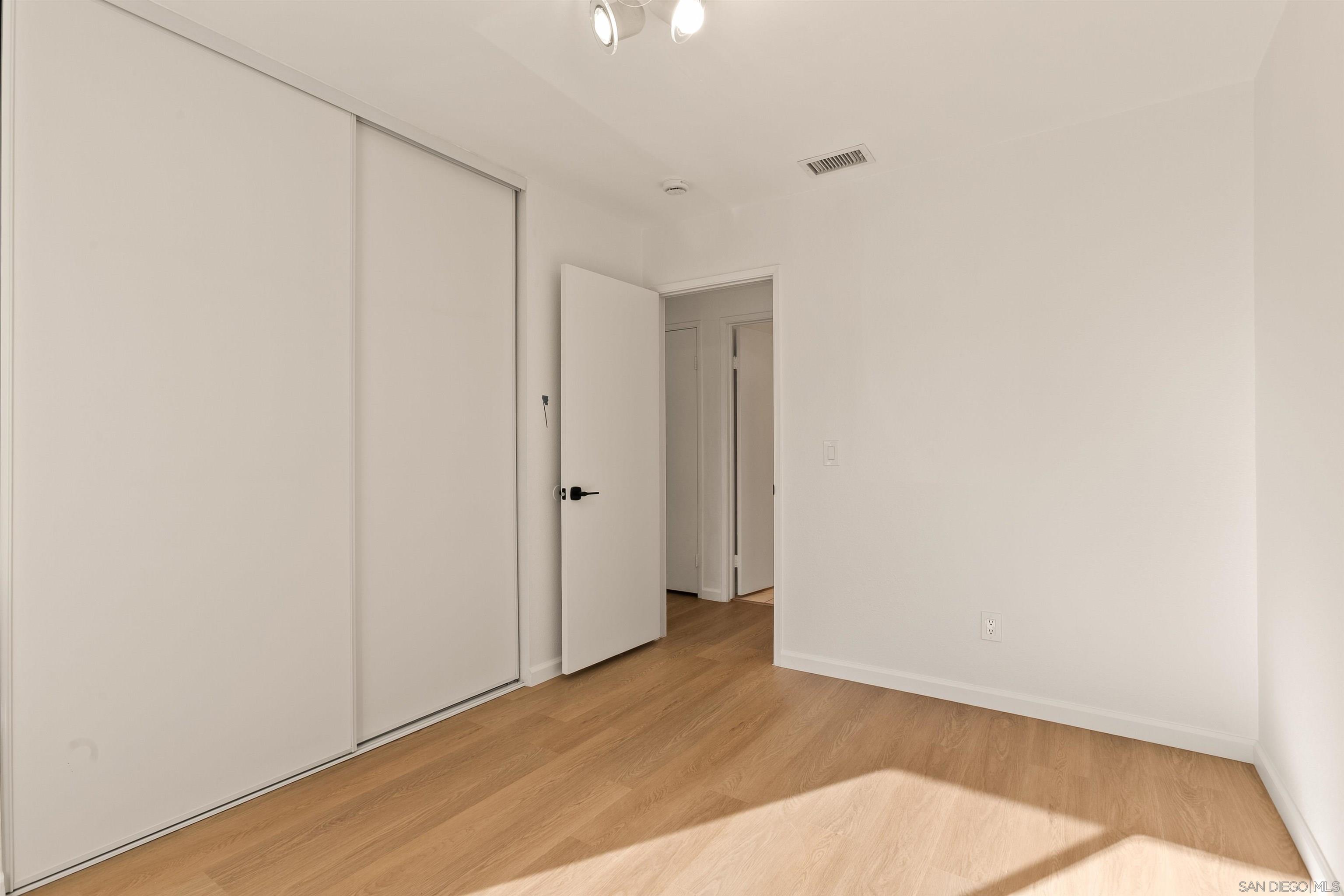 Detail Gallery Image 18 of 40 For 7281  Oakham Way, San Diego,  CA 92139 - 3 Beds | 2 Baths