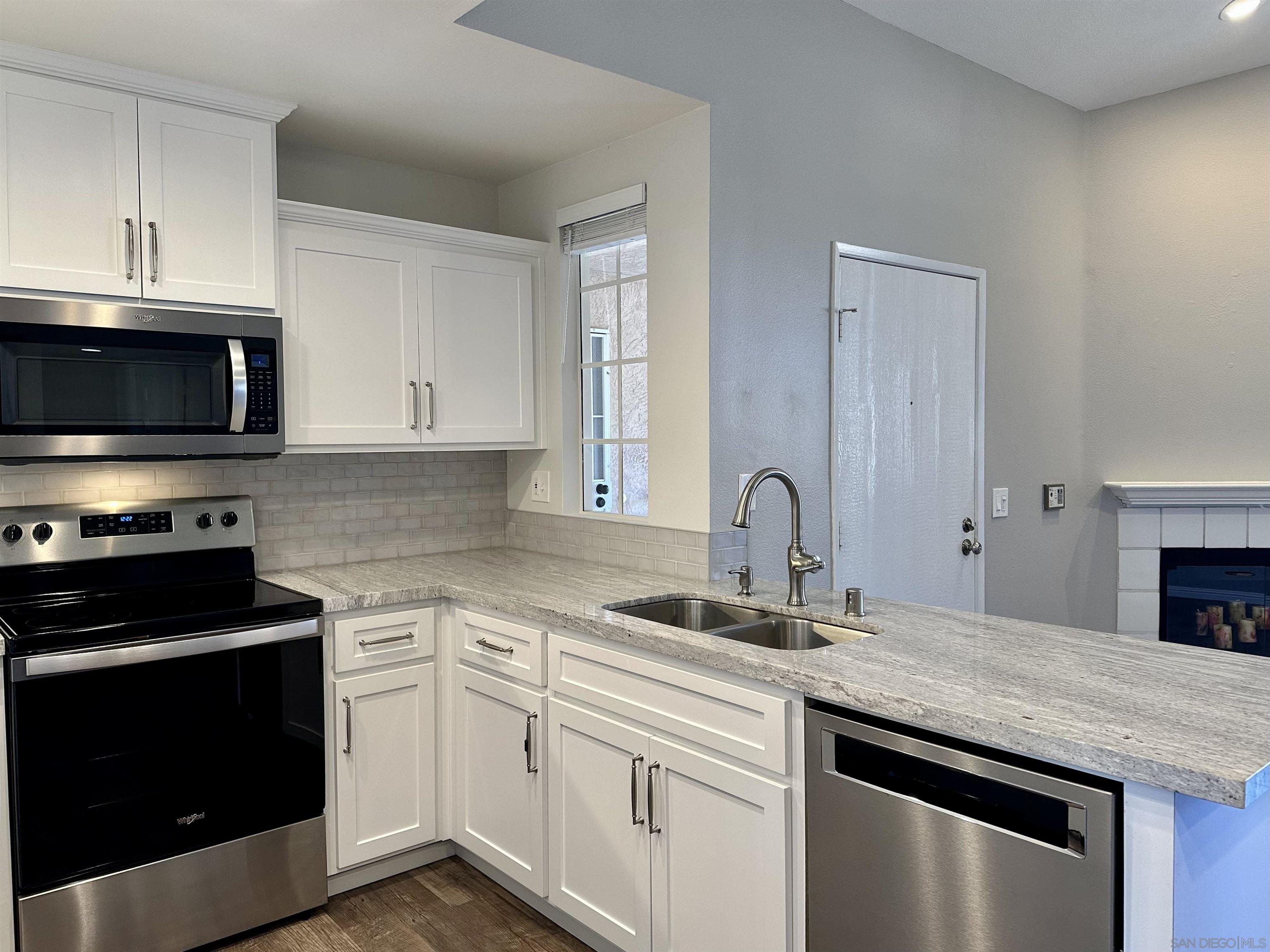 Detail Gallery Image 4 of 31 For 17161  Alva Road  #123,  San Diego,  CA 92127 - 1 Beds | 1 Baths