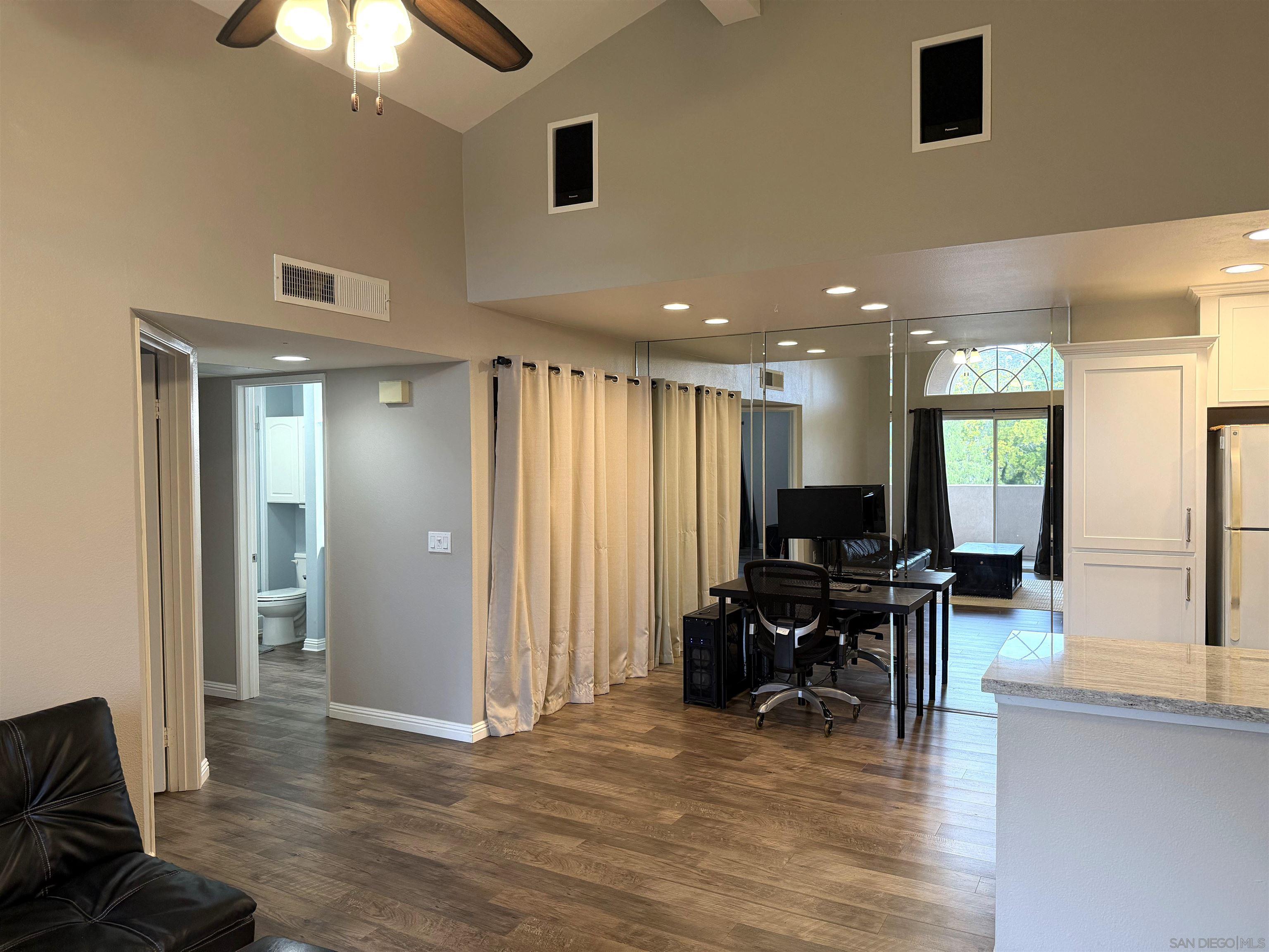 Detail Gallery Image 10 of 31 For 17161  Alva Road  #123,  San Diego,  CA 92127 - 1 Beds | 1 Baths