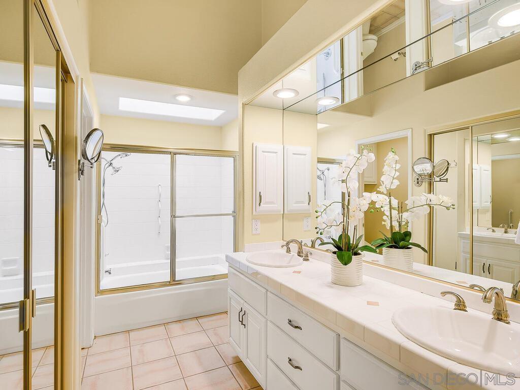 Detail Gallery Image 23 of 47 For 4708  Galicia Way, Oceanside,  CA 92056 - 2 Beds | 2 Baths