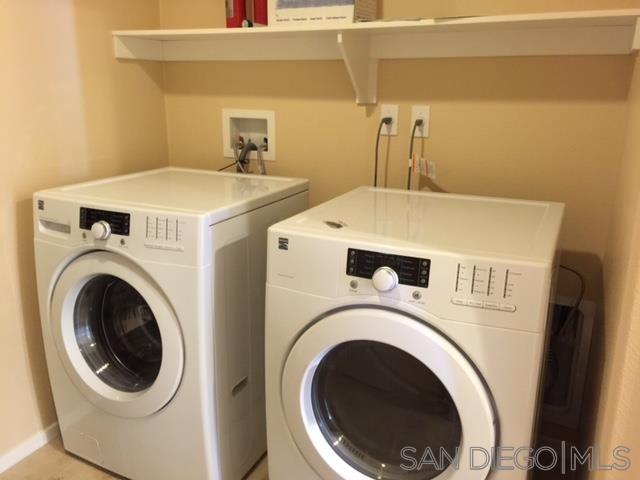 Detail Gallery Image 6 of 7 For 11130   Taloncrest Way  13, San Diego,  CA 92126 - 3 Beds | 2 Baths