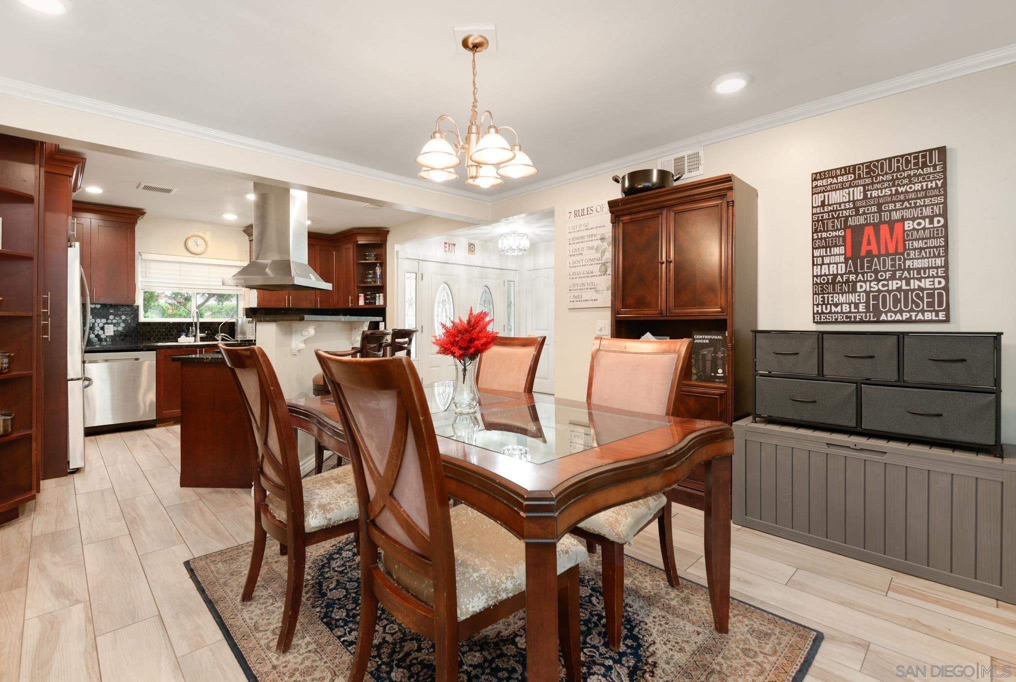 Detail Gallery Image 12 of 32 For 4388  Bellflower Dr, La Mesa,  CA 91941 - 4 Beds | 4 Baths