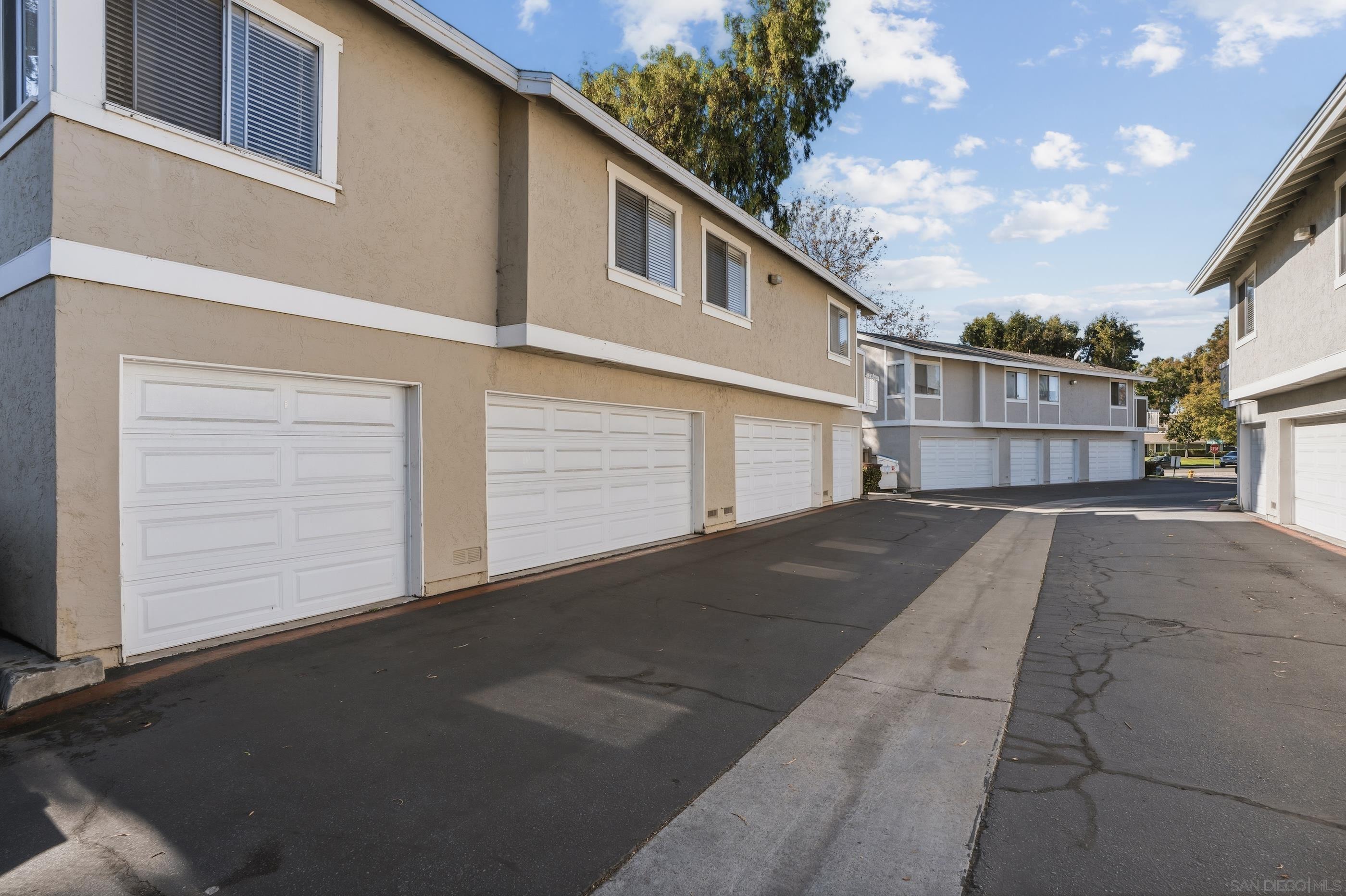 Detail Gallery Image 18 of 21 For 803  Shelter Cove Way, Oceanside,  CA 92058 - 3 Beds | 2/1 Baths