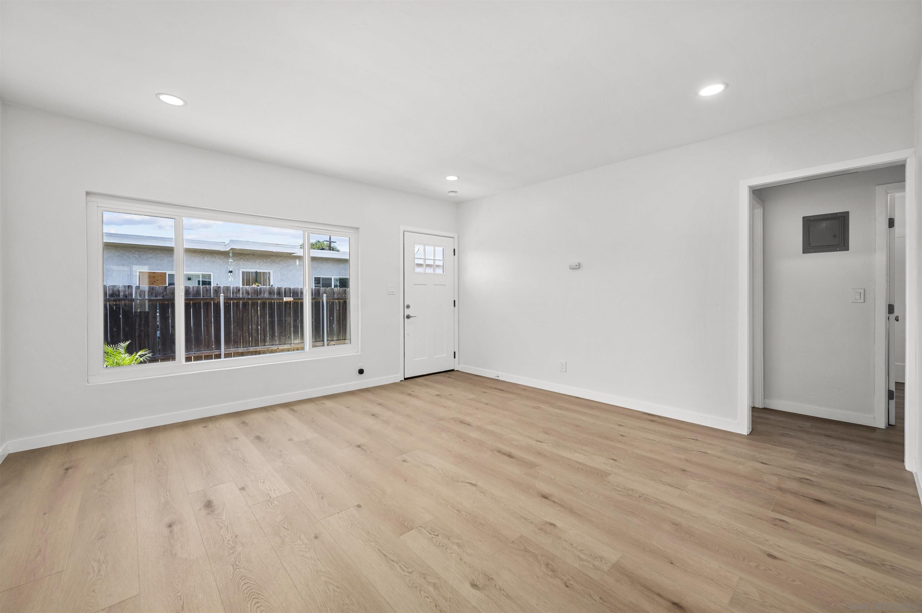 Detail Gallery Image 31 of 47 For 6979-81  Amherst, San Diego,  CA 92115 - – Beds | – Baths