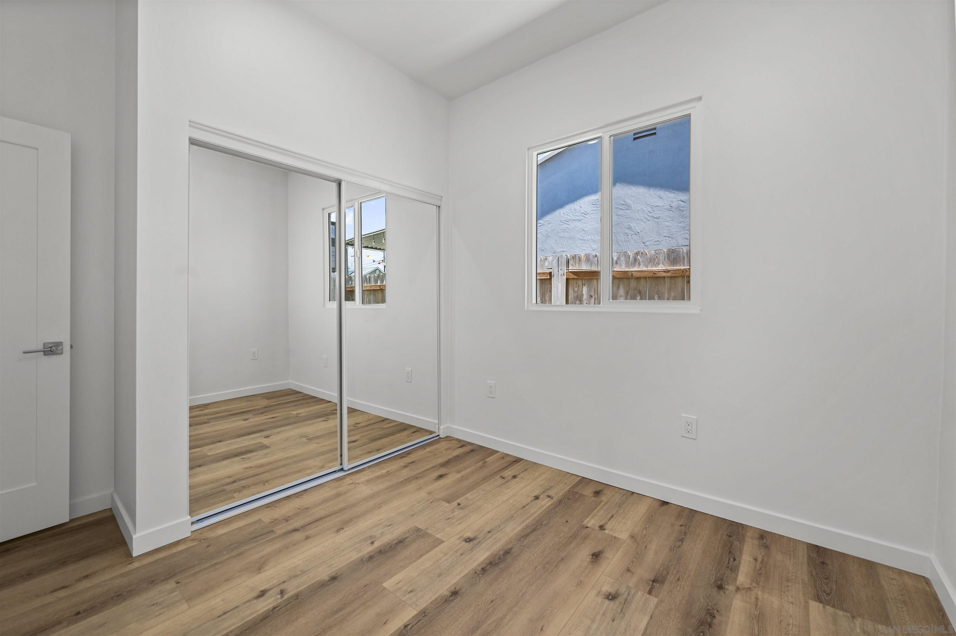 Detail Gallery Image 5 of 47 For 6979-81  Amherst, San Diego,  CA 92115 - – Beds | – Baths