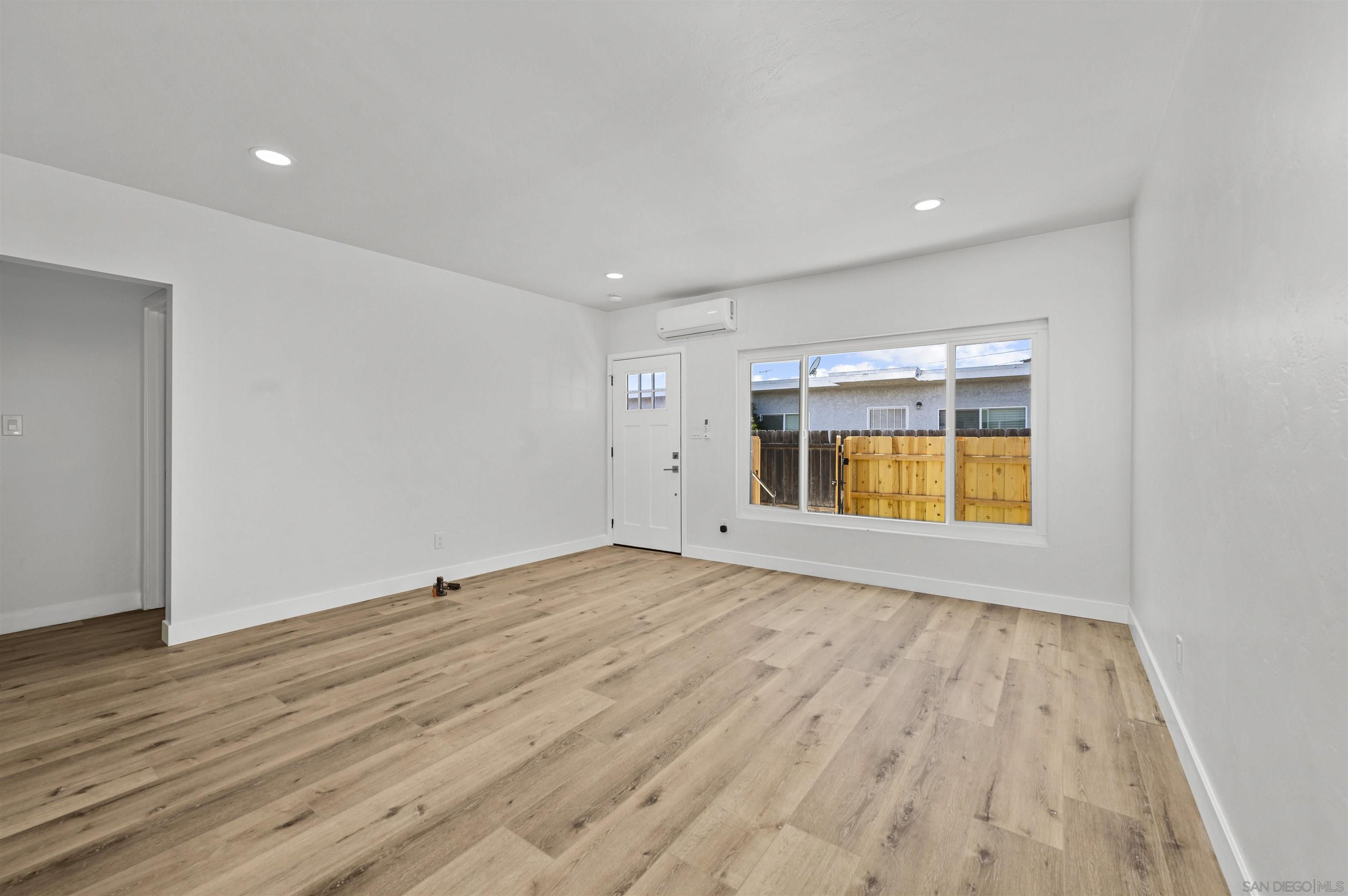 Detail Gallery Image 43 of 47 For 6979-81  Amherst, San Diego,  CA 92115 - – Beds | – Baths