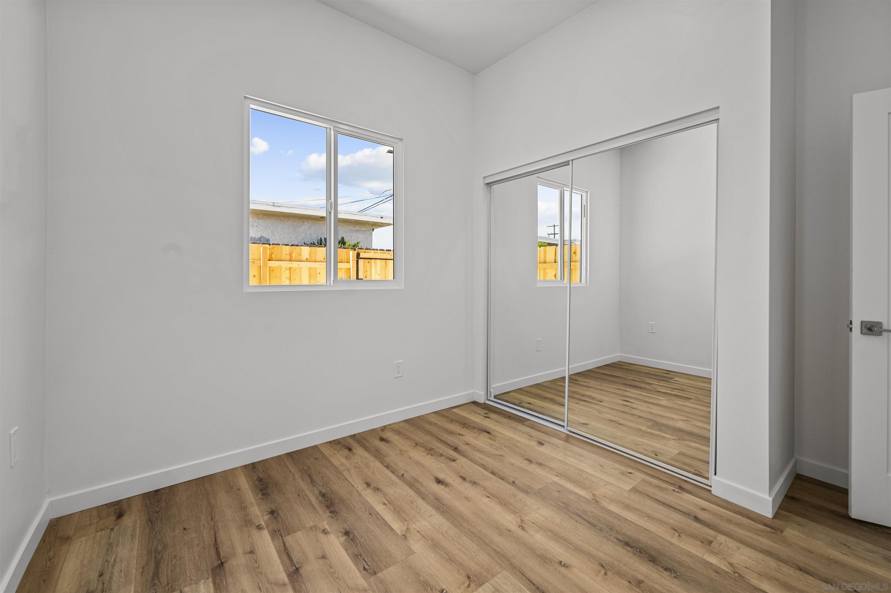 Detail Gallery Image 7 of 47 For 6979-81  Amherst, San Diego,  CA 92115 - – Beds | – Baths