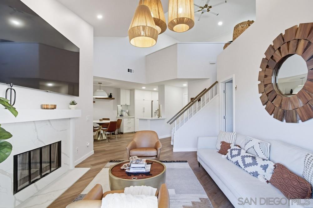 Detail Gallery Image 11 of 56 For 7223  Camino Degrazia  75, San Diego,  CA 92111 - 2 Beds | 2 Baths