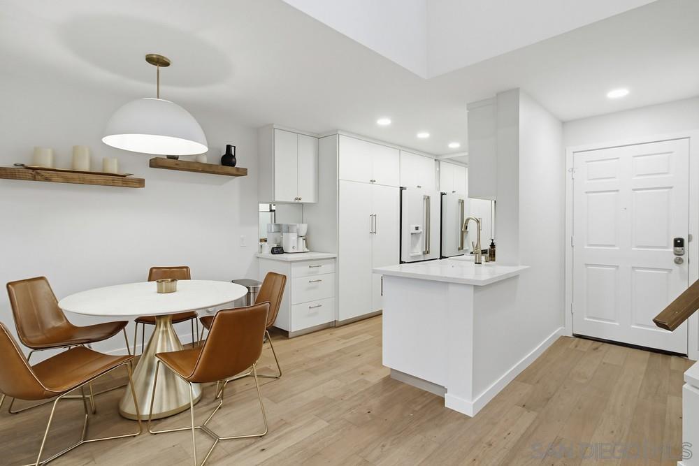 Detail Gallery Image 12 of 56 For 7223  Camino Degrazia  75, San Diego,  CA 92111 - 2 Beds | 2 Baths