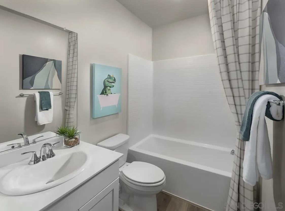 Detail Gallery Image 12 of 14 For 505  Lotus Drive, San Marcos,  CA 92069 - 3 Beds | 3 Baths