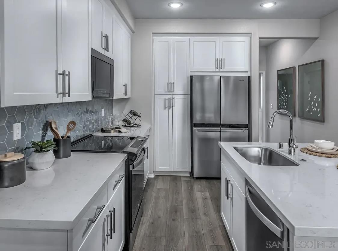 Detail Gallery Image 4 of 14 For 505  Lotus Drive, San Marcos,  CA 92069 - 3 Beds | 3 Baths