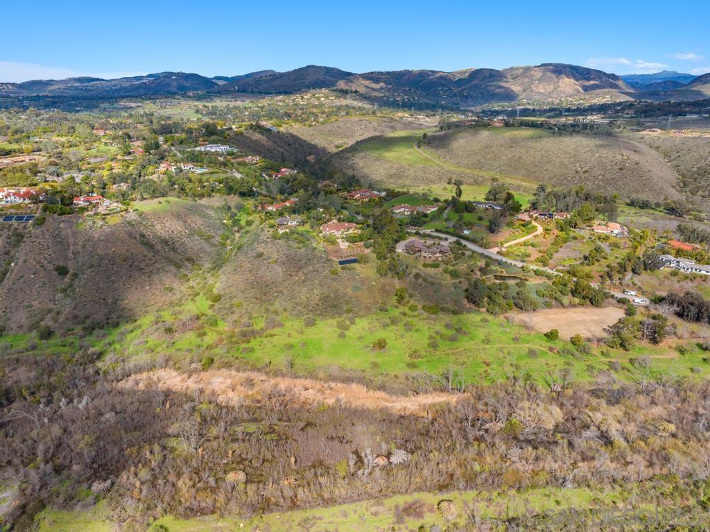 Detail Gallery Image 19 of 48 For 16574  Zumaque, Rancho Santa Fe,  CA 92067 - 5 Beds | 3/1 Baths