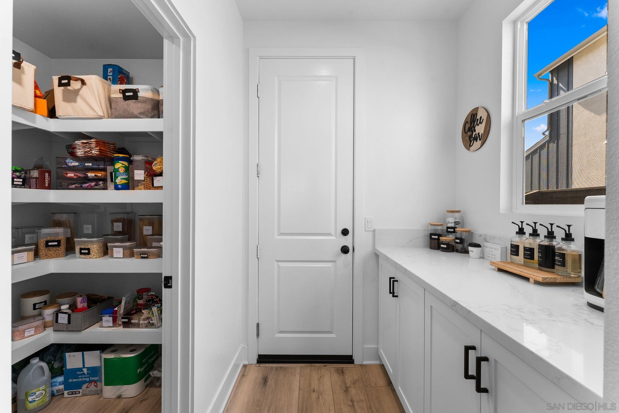 Detail Gallery Image 13 of 51 For 1567  Corte Botanicas, Chula Vista,  CA 91913 - 4 Beds | 3/1 Baths