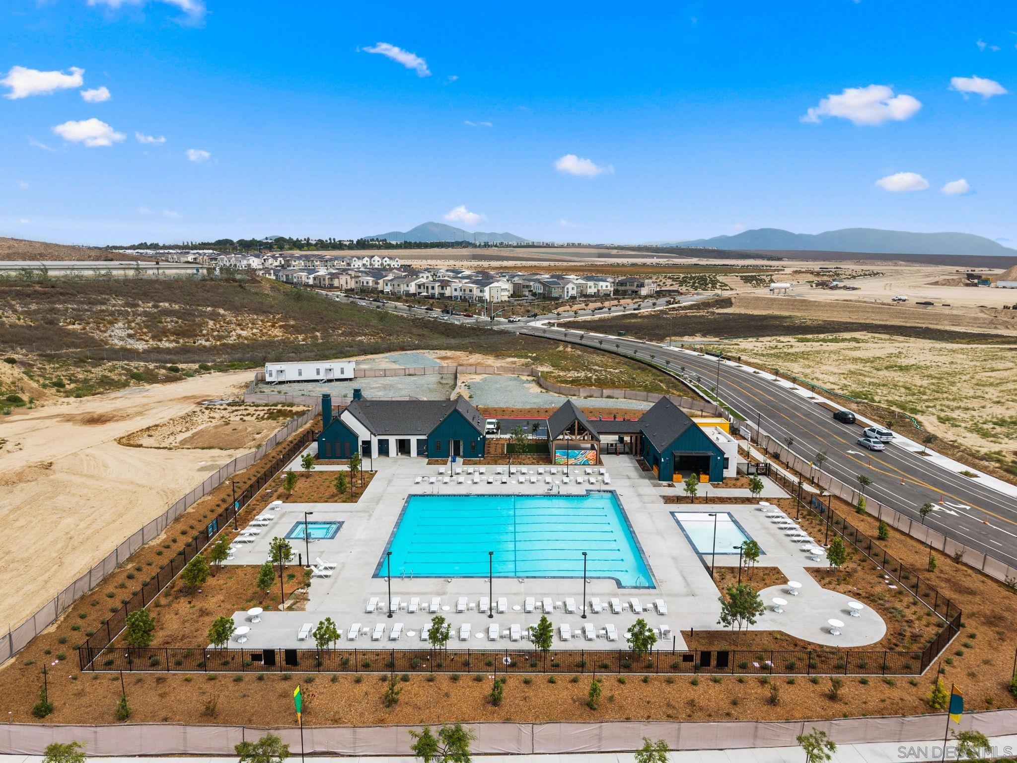 Detail Gallery Image 46 of 51 For 1567  Corte Botanicas, Chula Vista,  CA 91913 - 4 Beds | 3/1 Baths