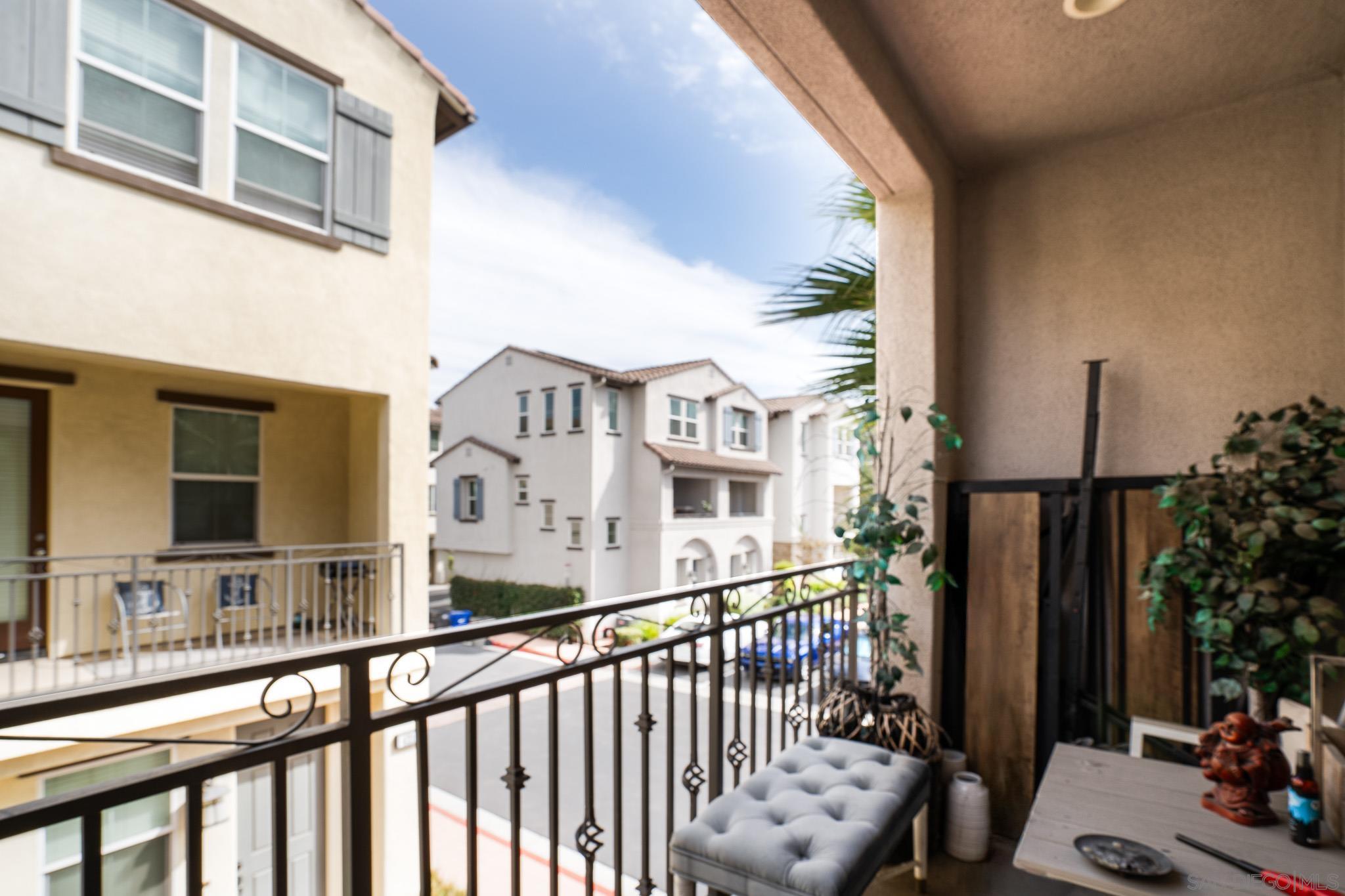 Detail Gallery Image 17 of 30 For 4208  Mission Ranch Way, Oceanside,  CA 92057 - 3 Beds | 3 Baths