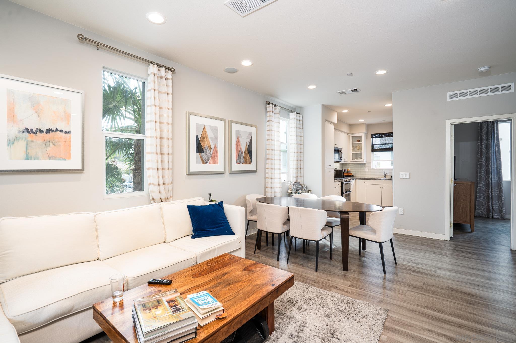 Detail Gallery Image 4 of 30 For 4208  Mission Ranch Way, Oceanside,  CA 92057 - 3 Beds | 3 Baths