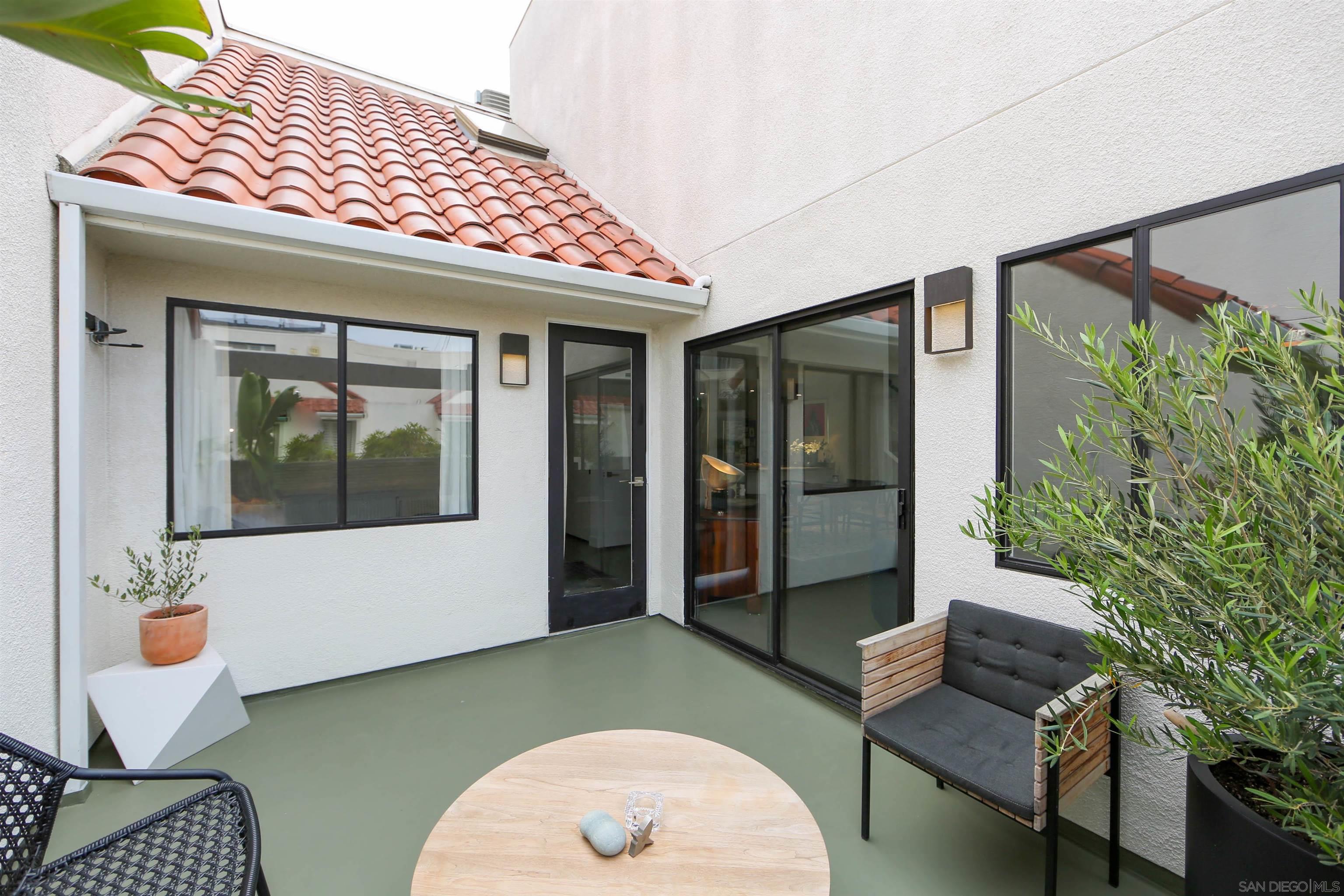 Detail Gallery Image 14 of 30 For 701  Kettner Blvd.  #100,  San Diego,  CA 92101 - 2 Beds | 1 Baths