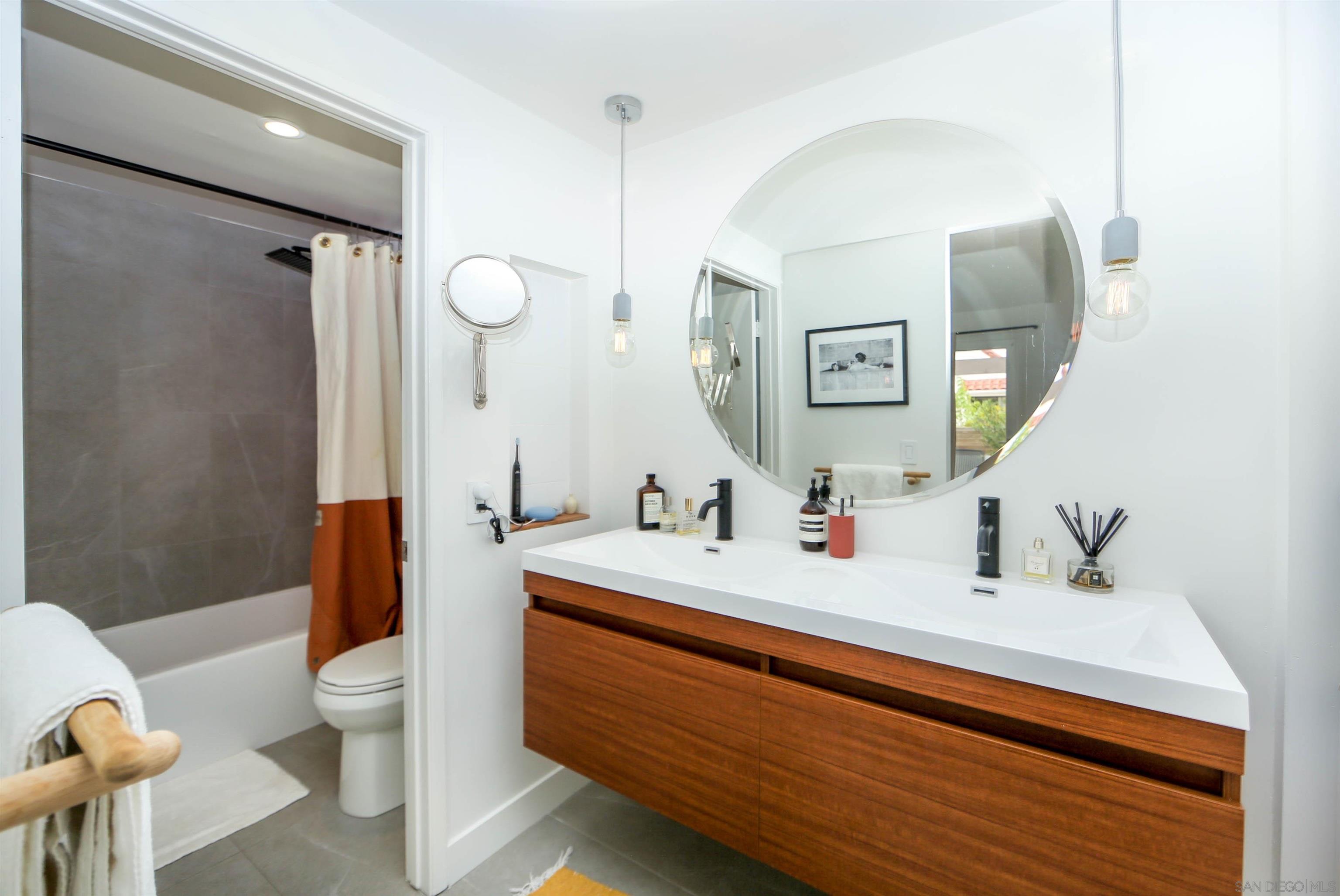 Detail Gallery Image 16 of 30 For 701  Kettner Blvd.  #100,  San Diego,  CA 92101 - 2 Beds | 1 Baths