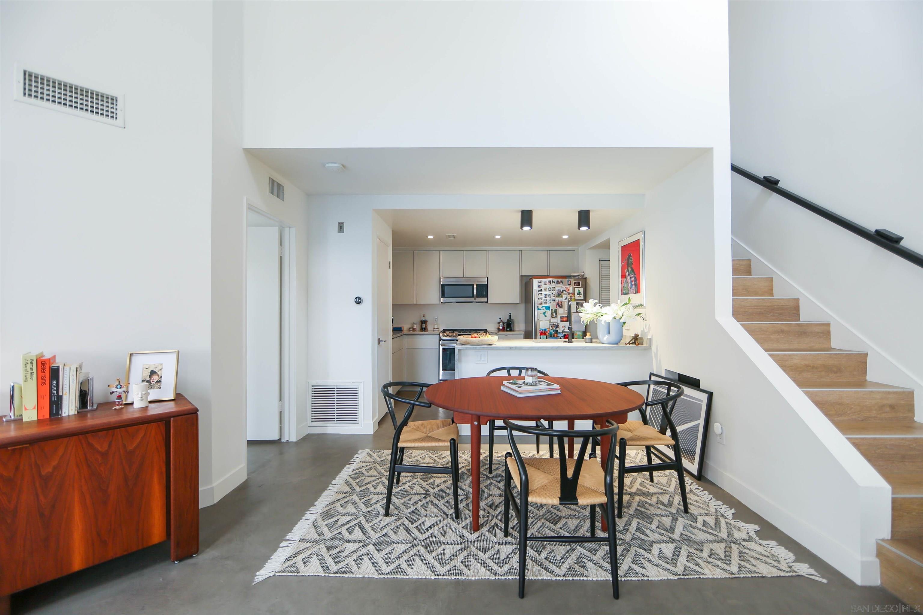 Detail Gallery Image 7 of 30 For 701  Kettner Blvd.  #100,  San Diego,  CA 92101 - 2 Beds | 1 Baths