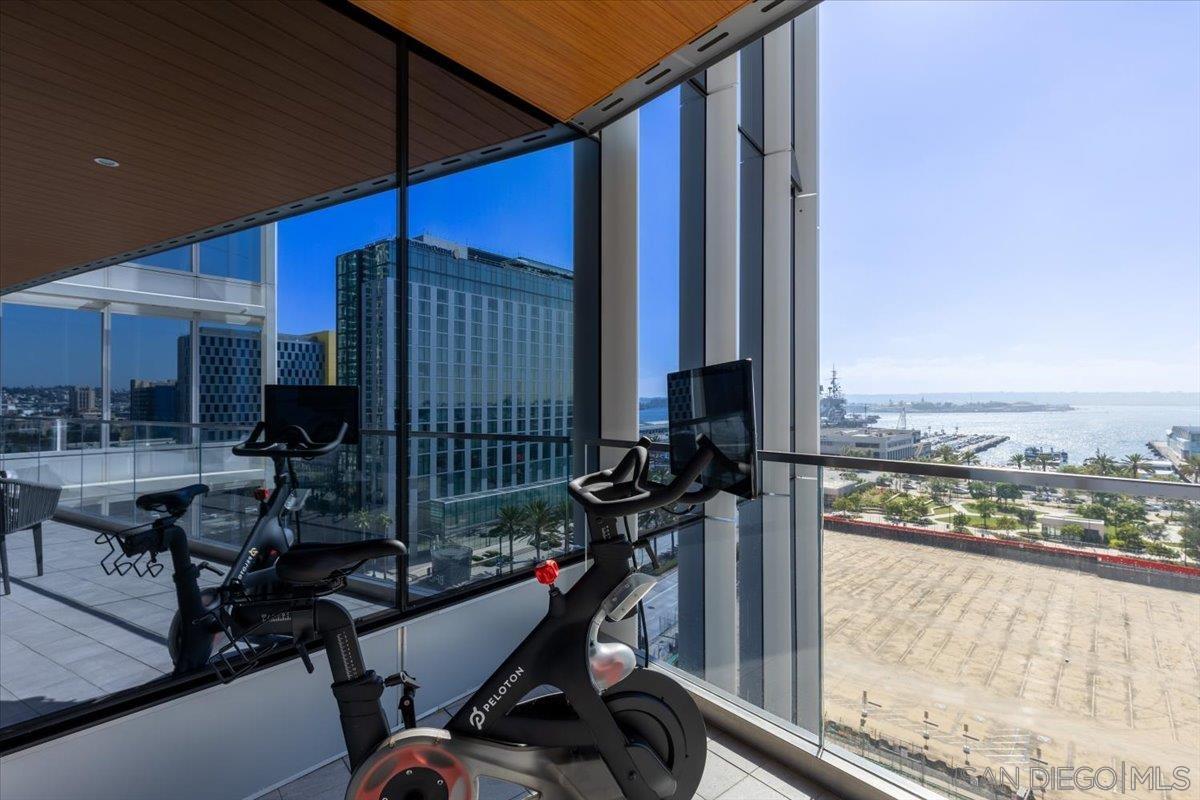 Detail Gallery Image 30 of 66 For 888 W E Street  #1001,  San Diego,  CA 92101 - 3 Beds | 2/1 Baths