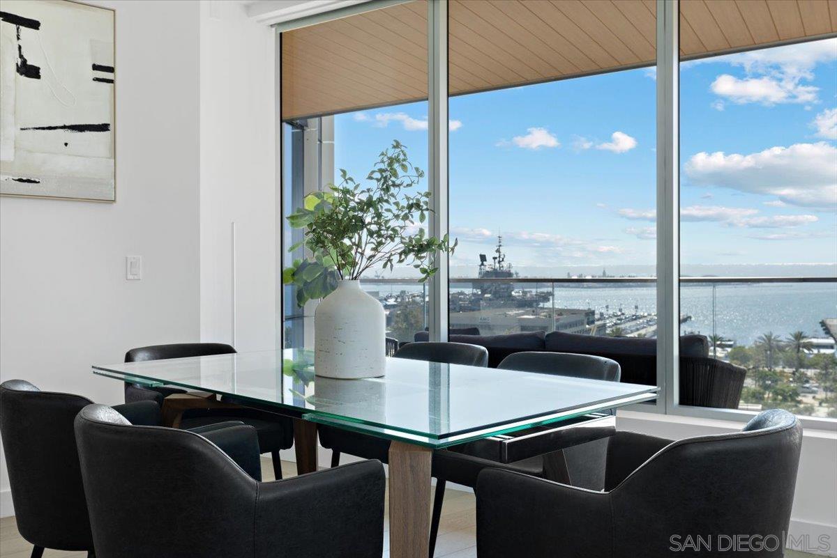 Detail Gallery Image 8 of 66 For 888 W E Street  #1001,  San Diego,  CA 92101 - 3 Beds | 2/1 Baths