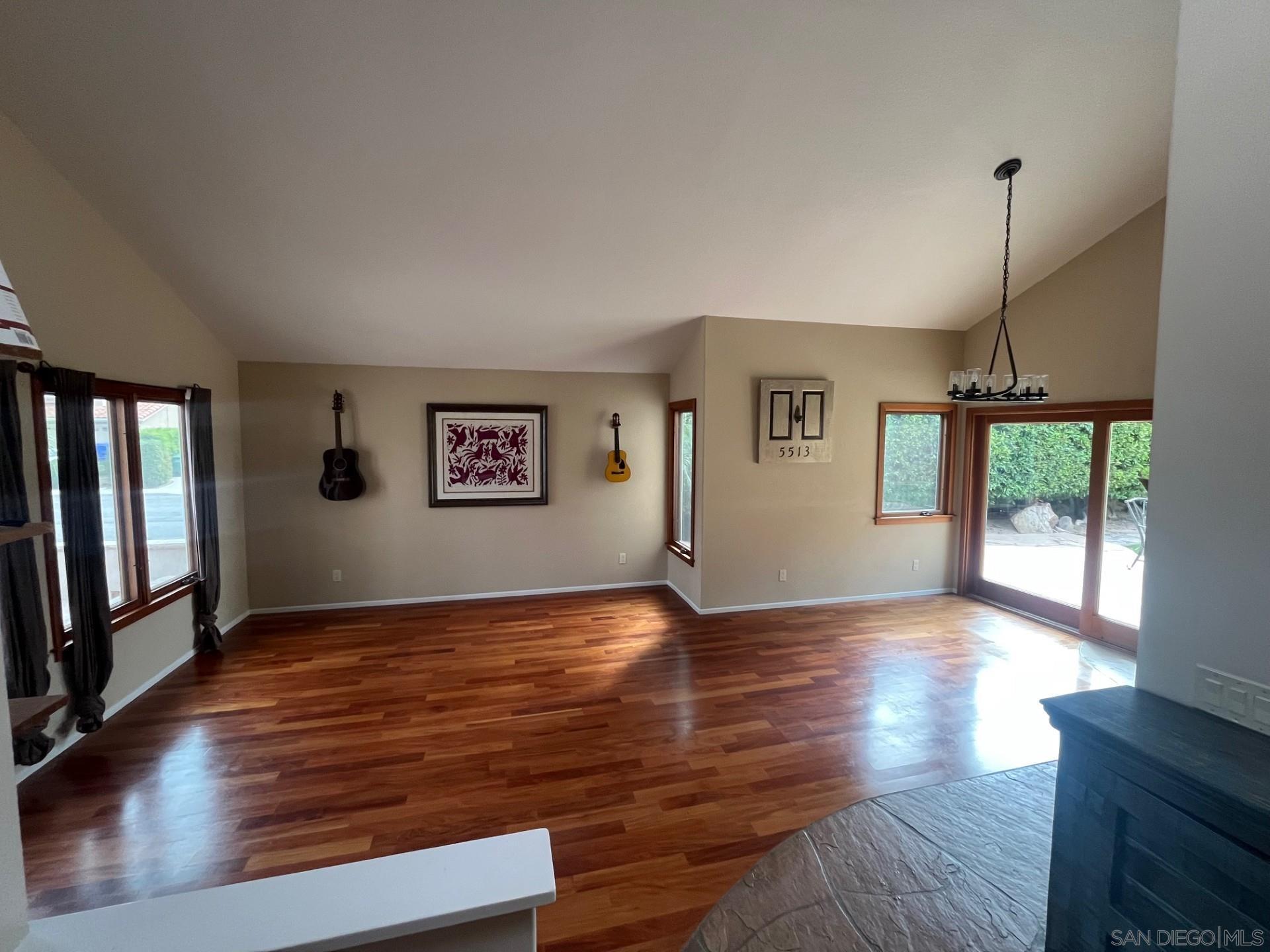 Detail Gallery Image 20 of 21 For 4375  Stanford, Carlsbad,  CA 92010 - 5 Beds | 3 Baths