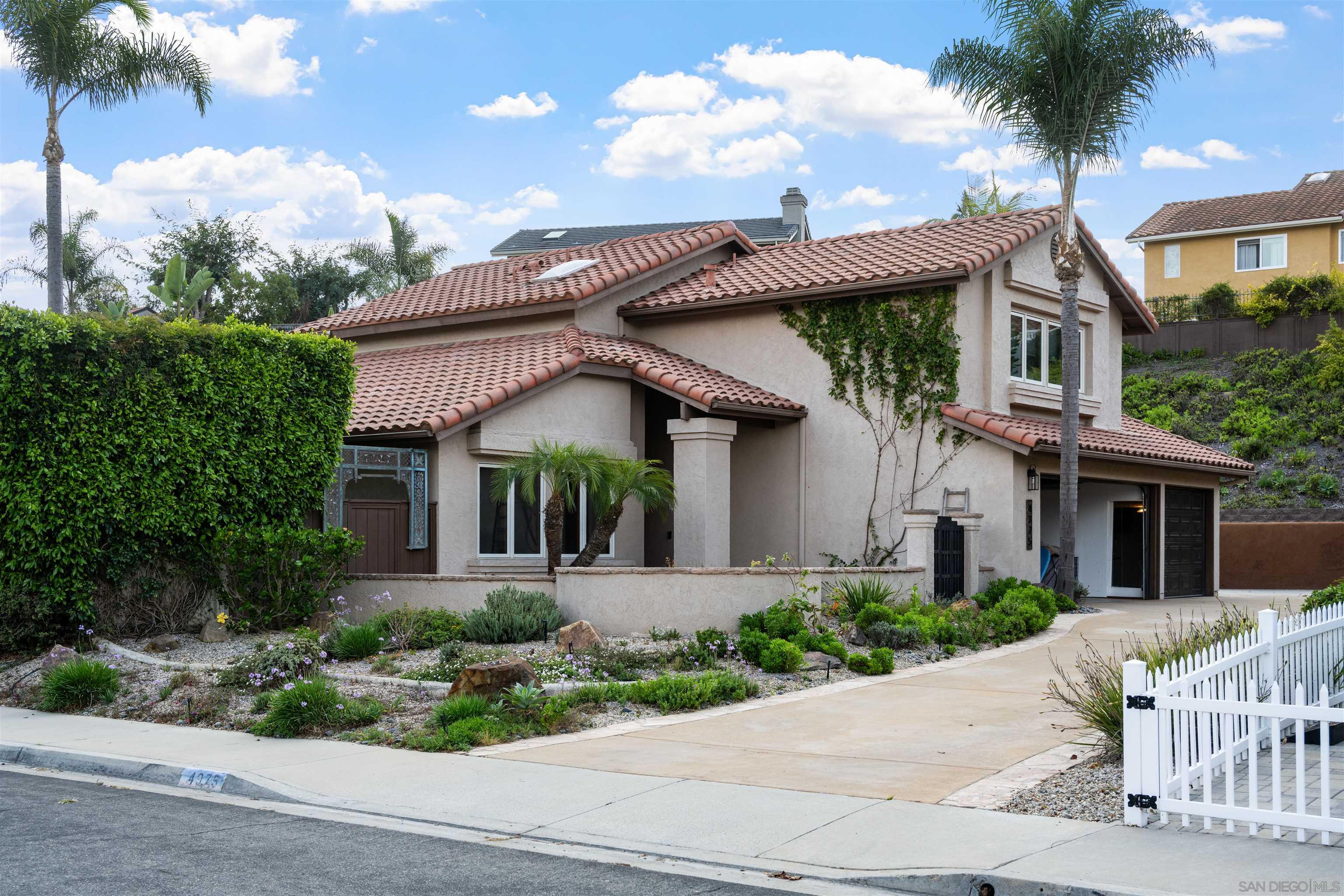 Detail Gallery Image 8 of 21 For 4375  Stanford, Carlsbad,  CA 92010 - 5 Beds | 3 Baths