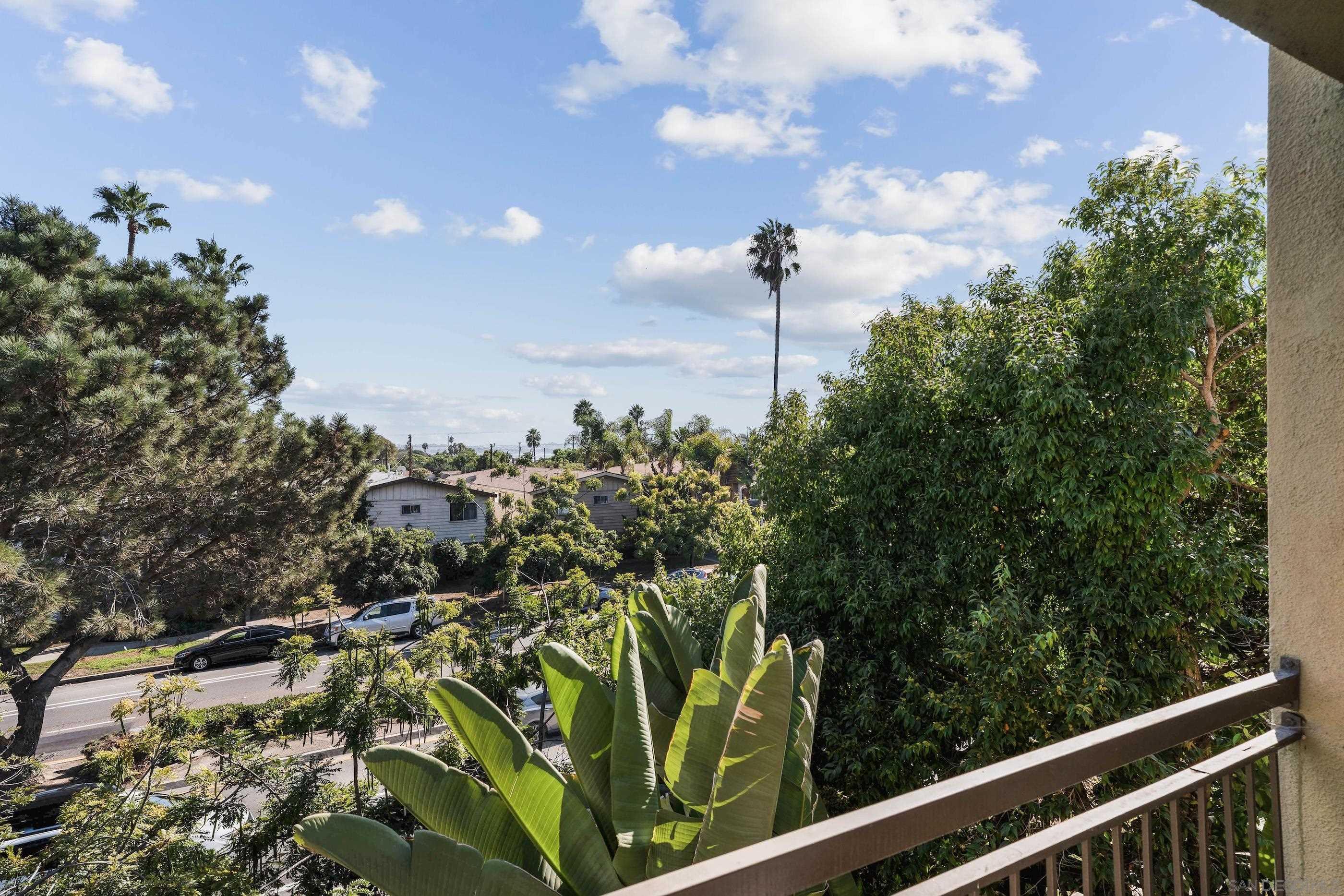 Detail Gallery Image 5 of 29 For 2266  Grand Ave  #31,  San Diego,  CA 92109 - 1 Beds | 1 Baths