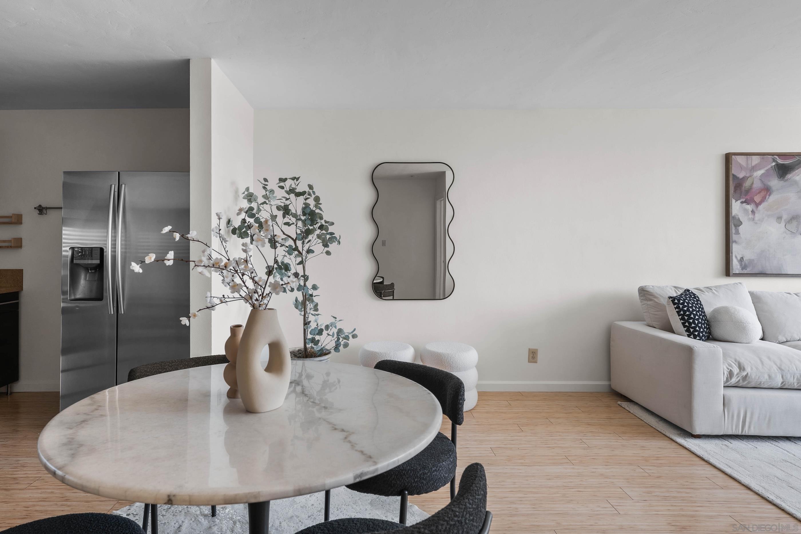 Detail Gallery Image 7 of 29 For 2266  Grand Ave  #31,  San Diego,  CA 92109 - 1 Beds | 1 Baths