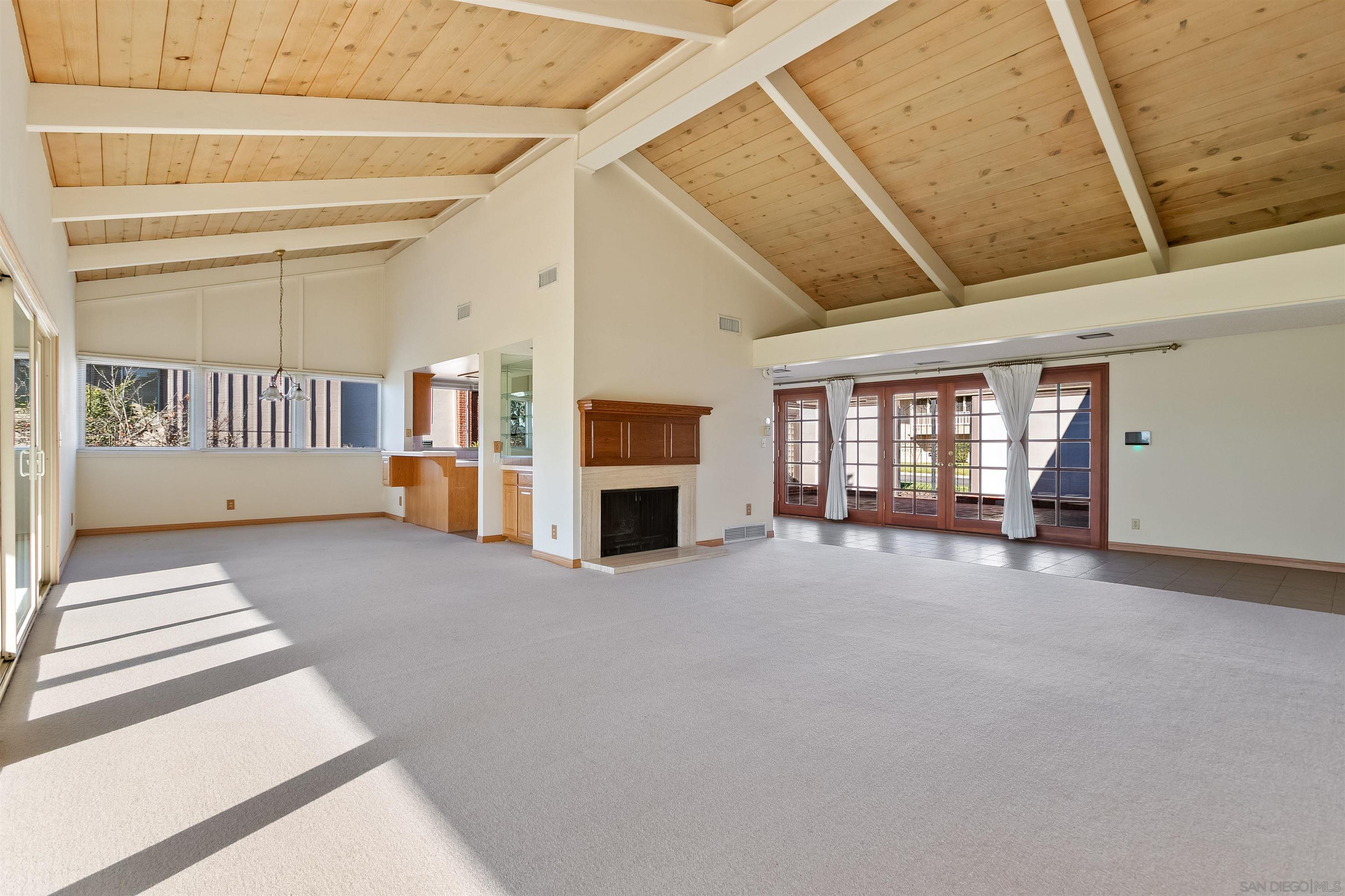 Detail Gallery Image 12 of 75 For 44  via Casitas, Bonsall,  CA 92003 - 3 Beds | 3 Baths