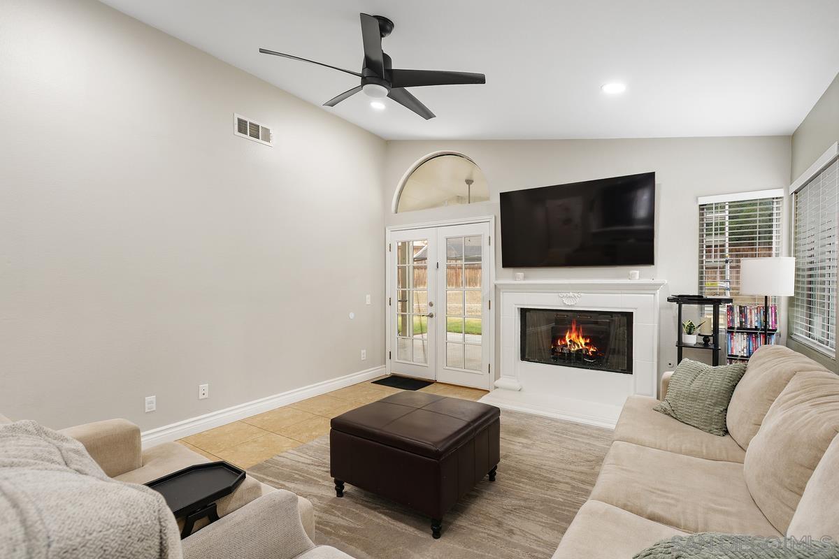 Detail Gallery Image 7 of 28 For 40110  Cannes Ct, Temecula,  CA 92591 - 3 Beds | 2 Baths