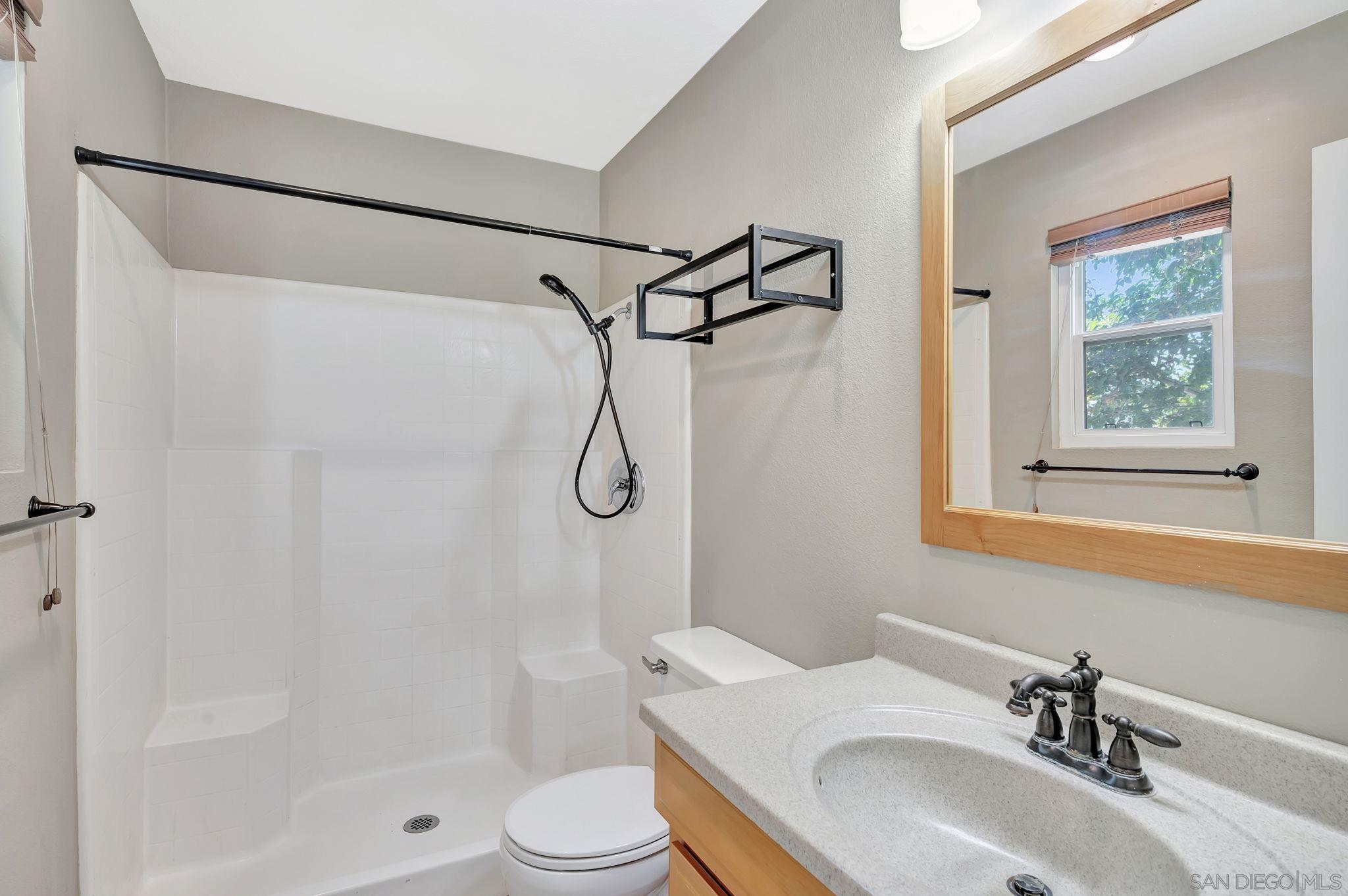 Detail Gallery Image 14 of 28 For 5653  Riley St  #105,  San Diego,  CA 92110 - 2 Beds | 2 Baths