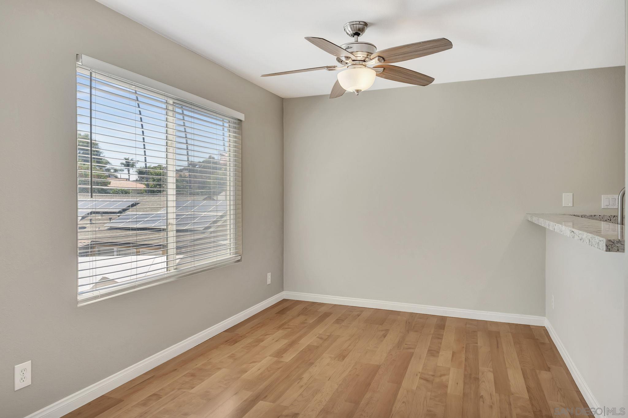 Detail Gallery Image 5 of 28 For 5653  Riley St  #105,  San Diego,  CA 92110 - 2 Beds | 2 Baths