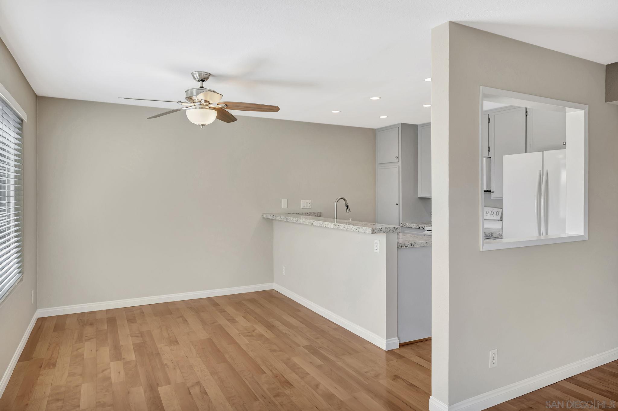 Detail Gallery Image 6 of 28 For 5653  Riley St  #105,  San Diego,  CA 92110 - 2 Beds | 2 Baths