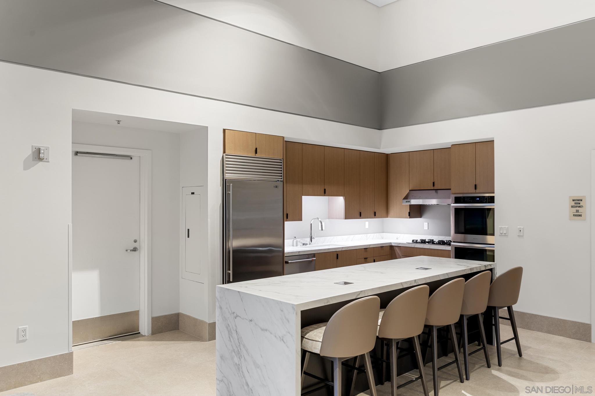 Detail Gallery Image 28 of 46 For 645  Front St  1506, San Diego,  CA 92101 - 2 Beds | 2/1 Baths