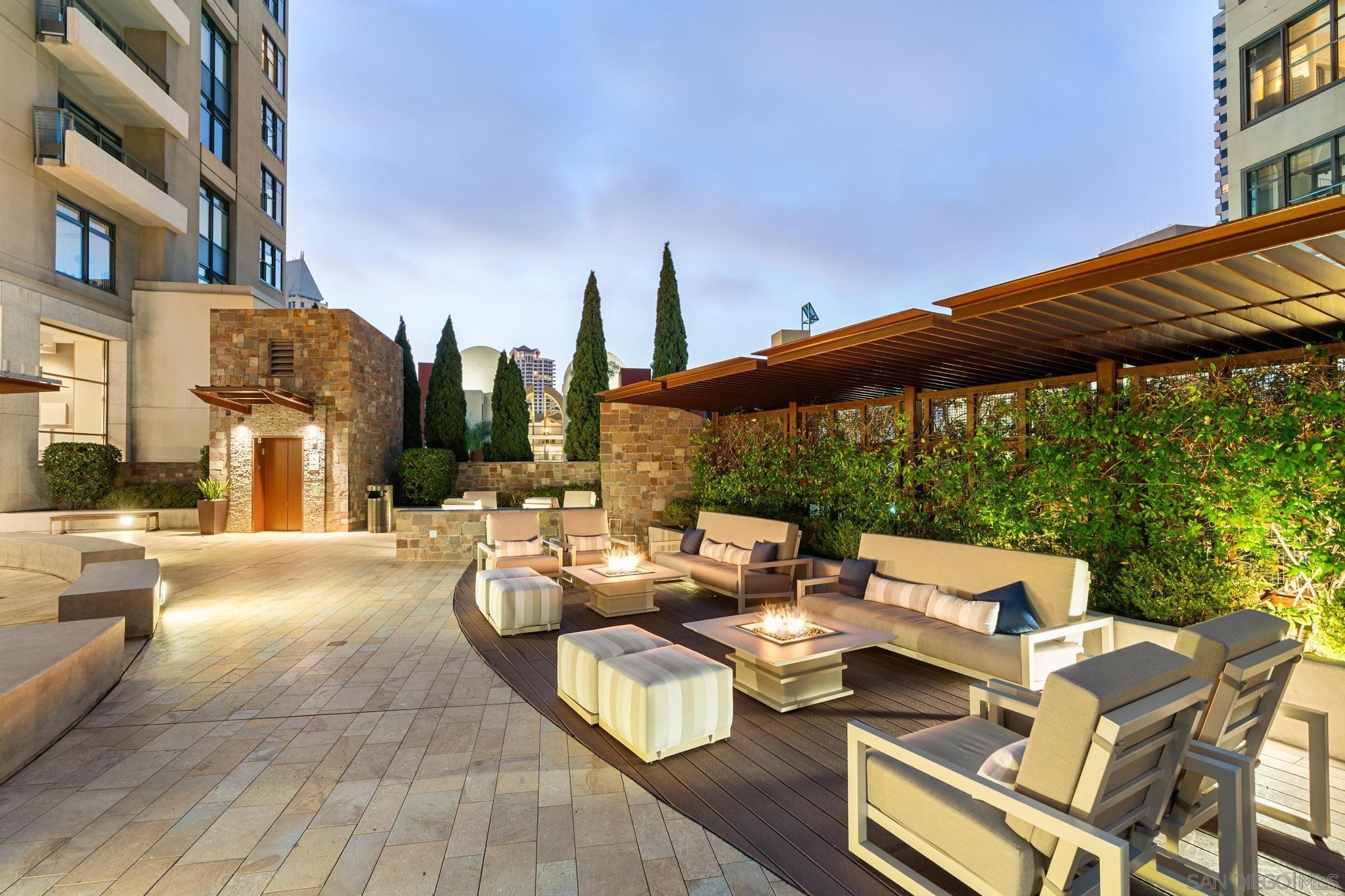 Detail Gallery Image 35 of 46 For 645  Front St  1506, San Diego,  CA 92101 - 2 Beds | 2/1 Baths