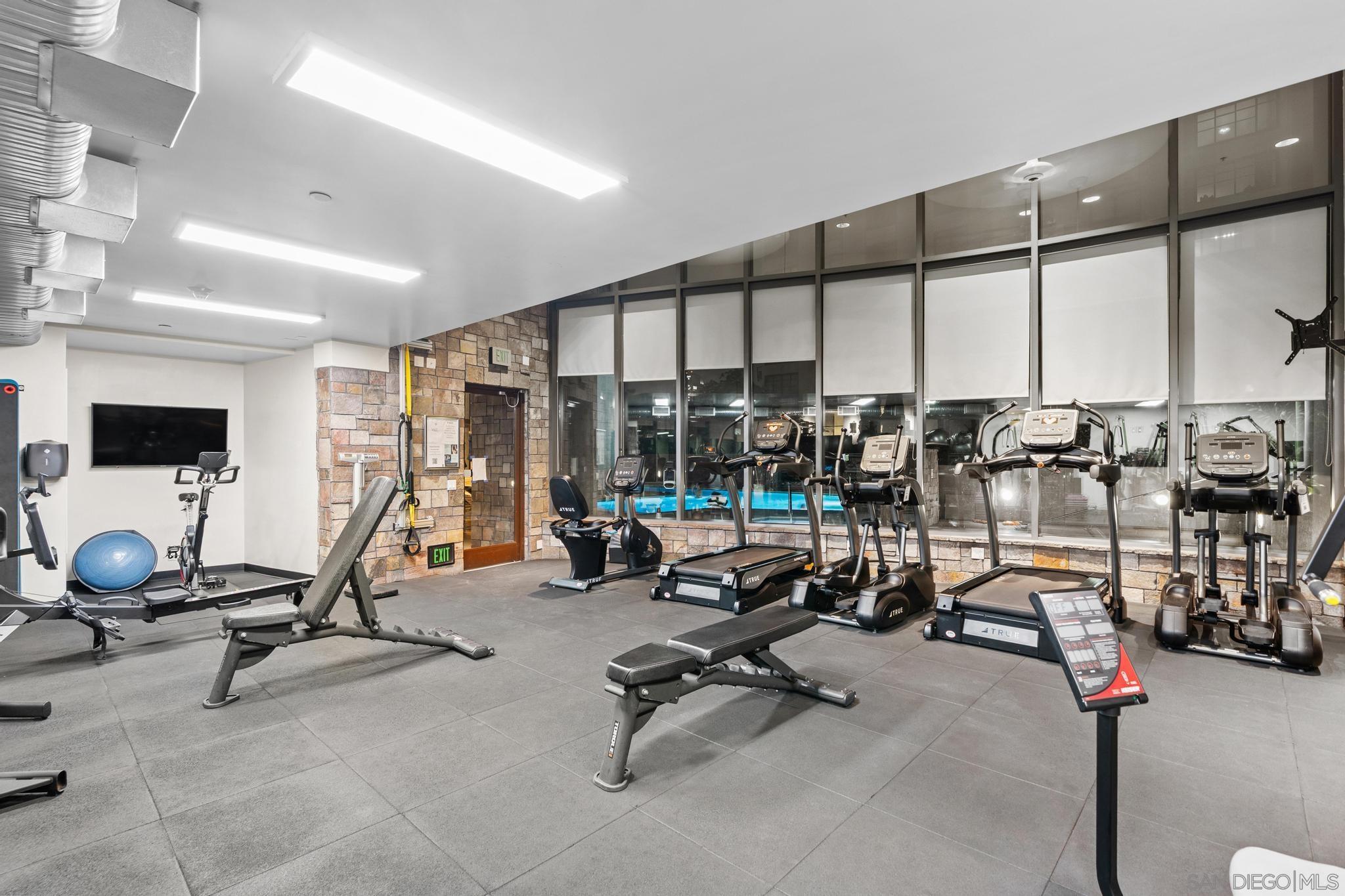 Detail Gallery Image 43 of 46 For 645  Front St  1506, San Diego,  CA 92101 - 2 Beds | 2/1 Baths