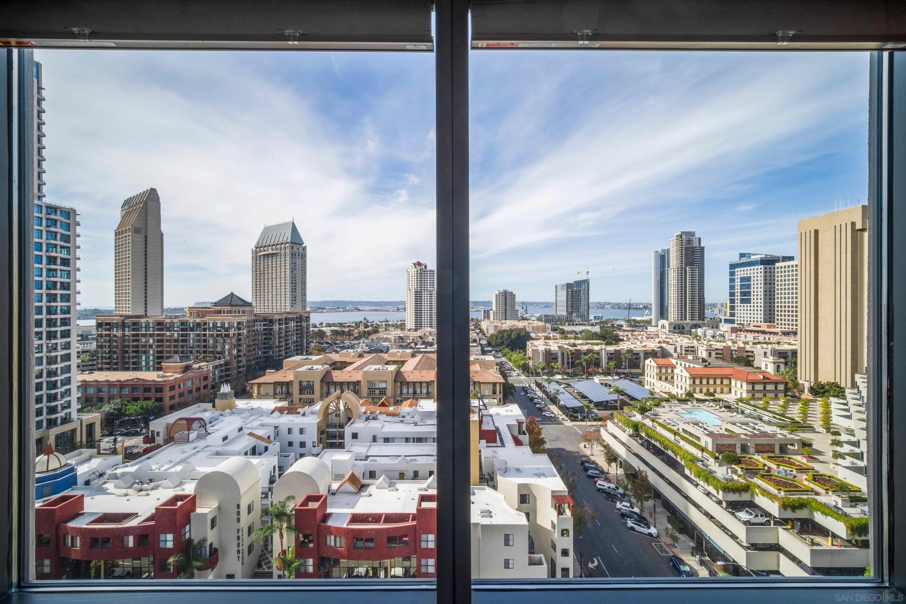 Detail Gallery Image 7 of 46 For 645  Front St  1506, San Diego,  CA 92101 - 2 Beds | 2/1 Baths