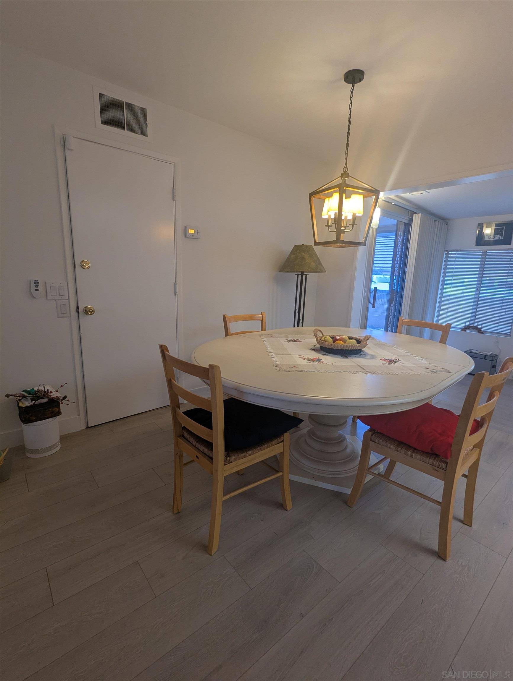 Detail Gallery Image 22 of 55 For 1181  W Mayberry W, Hemet,  CA 92543 - 2 Beds | 2 Baths