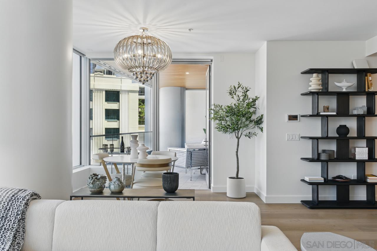 Detail Gallery Image 10 of 53 For 888 W E St  #505,  San Diego,  CA 92101 - 2 Beds | 2 Baths