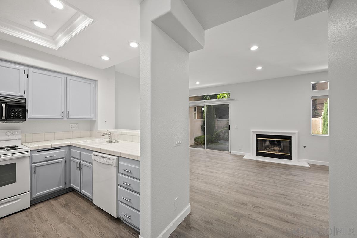 Detail Gallery Image 19 of 48 For 7274  Shoreline Dr  117, San Diego,  CA 92122 - 2 Beds | 2/1 Baths