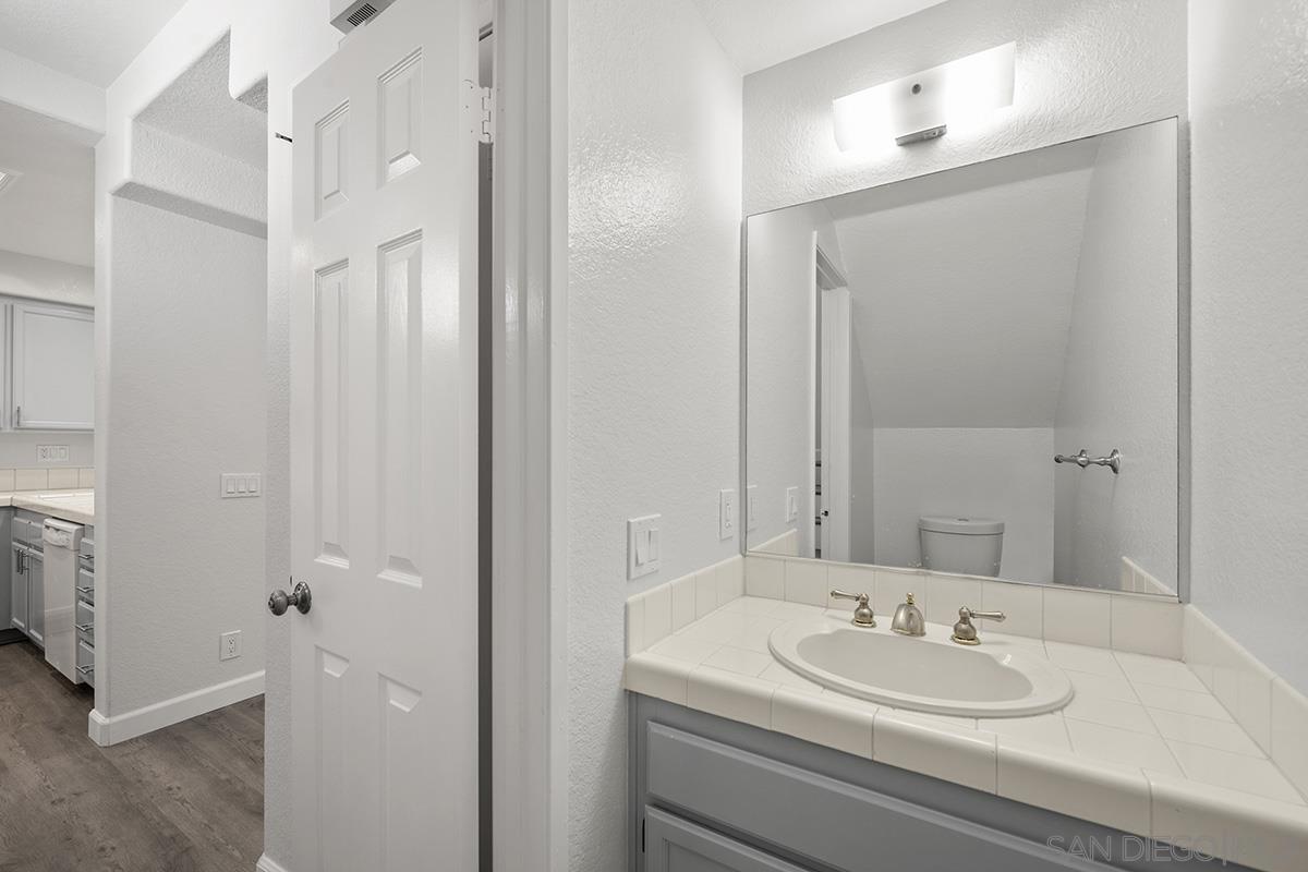 Detail Gallery Image 27 of 48 For 7274  Shoreline Dr  117, San Diego,  CA 92122 - 2 Beds | 2/1 Baths