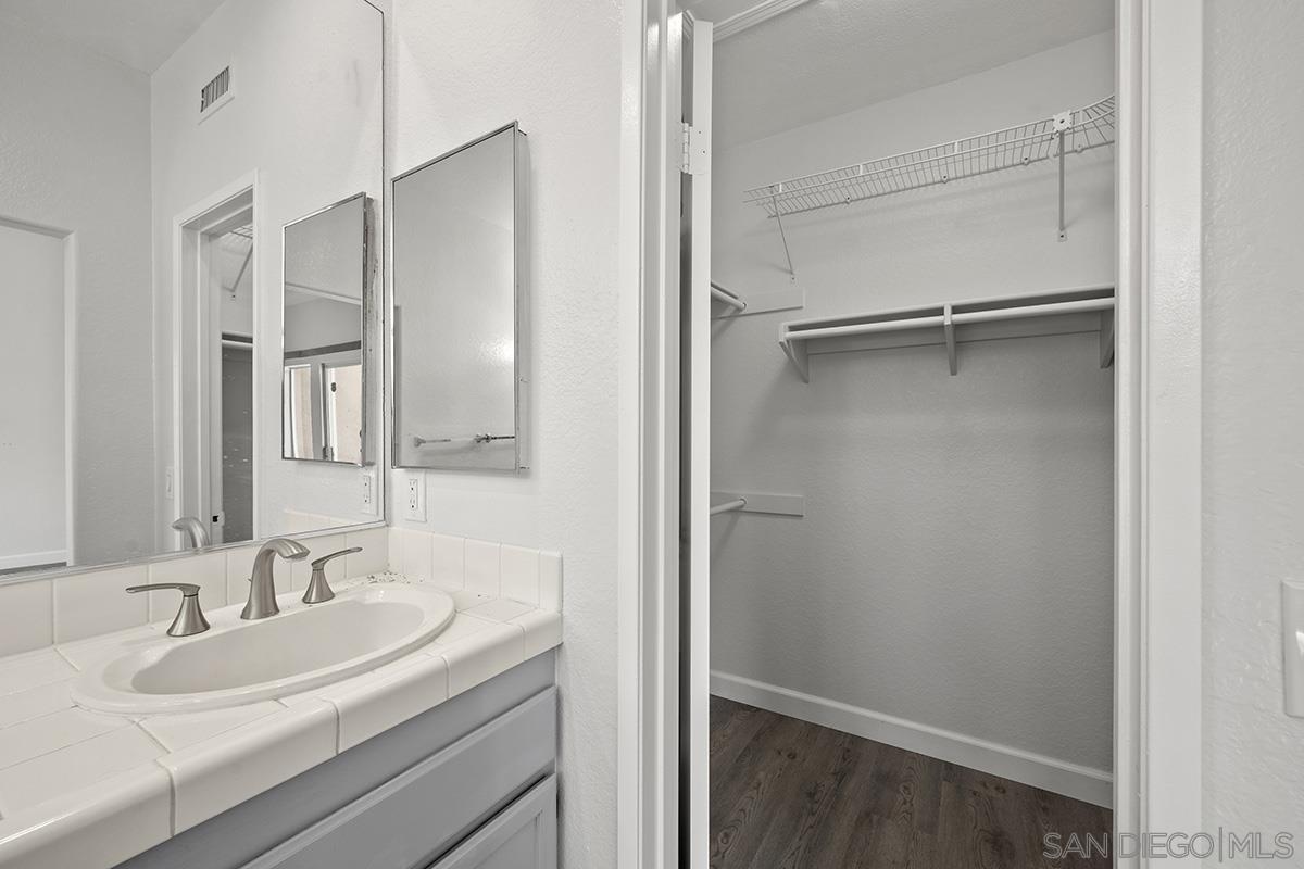 Detail Gallery Image 38 of 48 For 7274  Shoreline Dr  117, San Diego,  CA 92122 - 2 Beds | 2/1 Baths