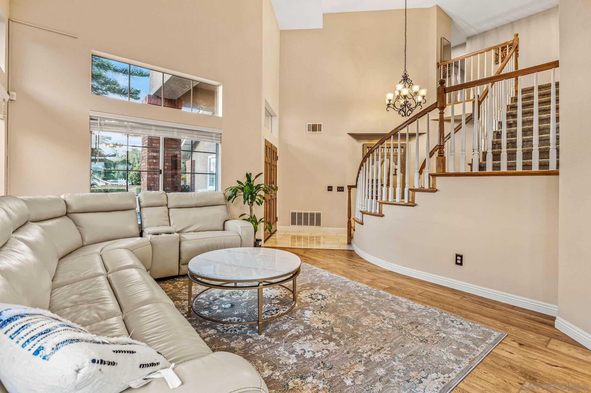 Detail Gallery Image 2 of 25 For 4745  Marblehead Bay Dr, Oceanside,  CA 92057 - 4 Beds | 3 Baths