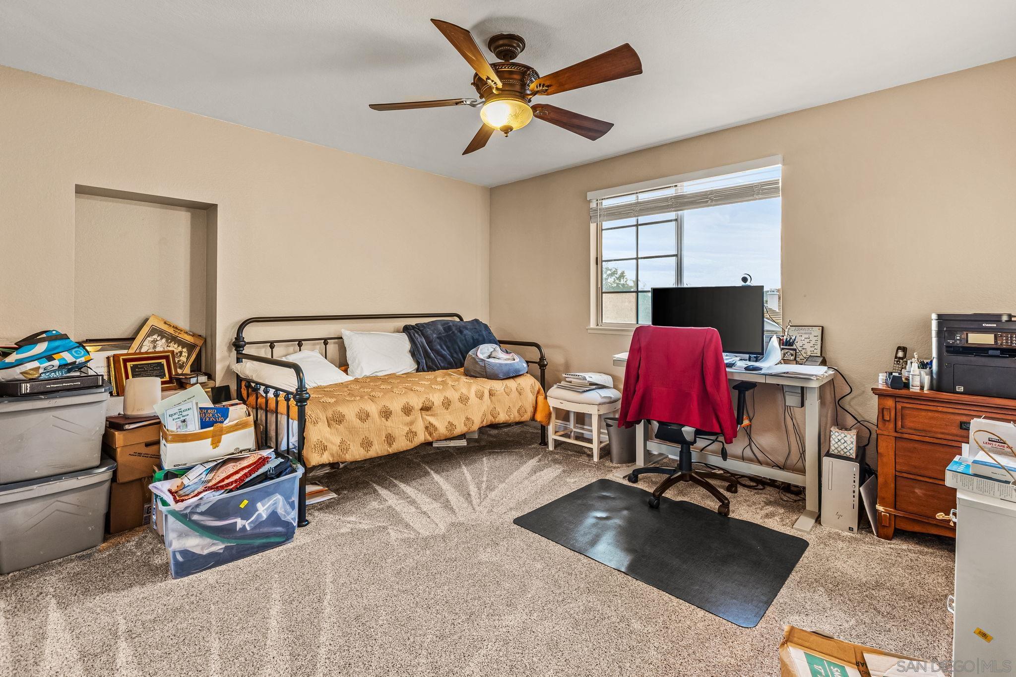 Detail Gallery Image 13 of 25 For 4745  Marblehead Bay Dr, Oceanside,  CA 92057 - 4 Beds | 3 Baths