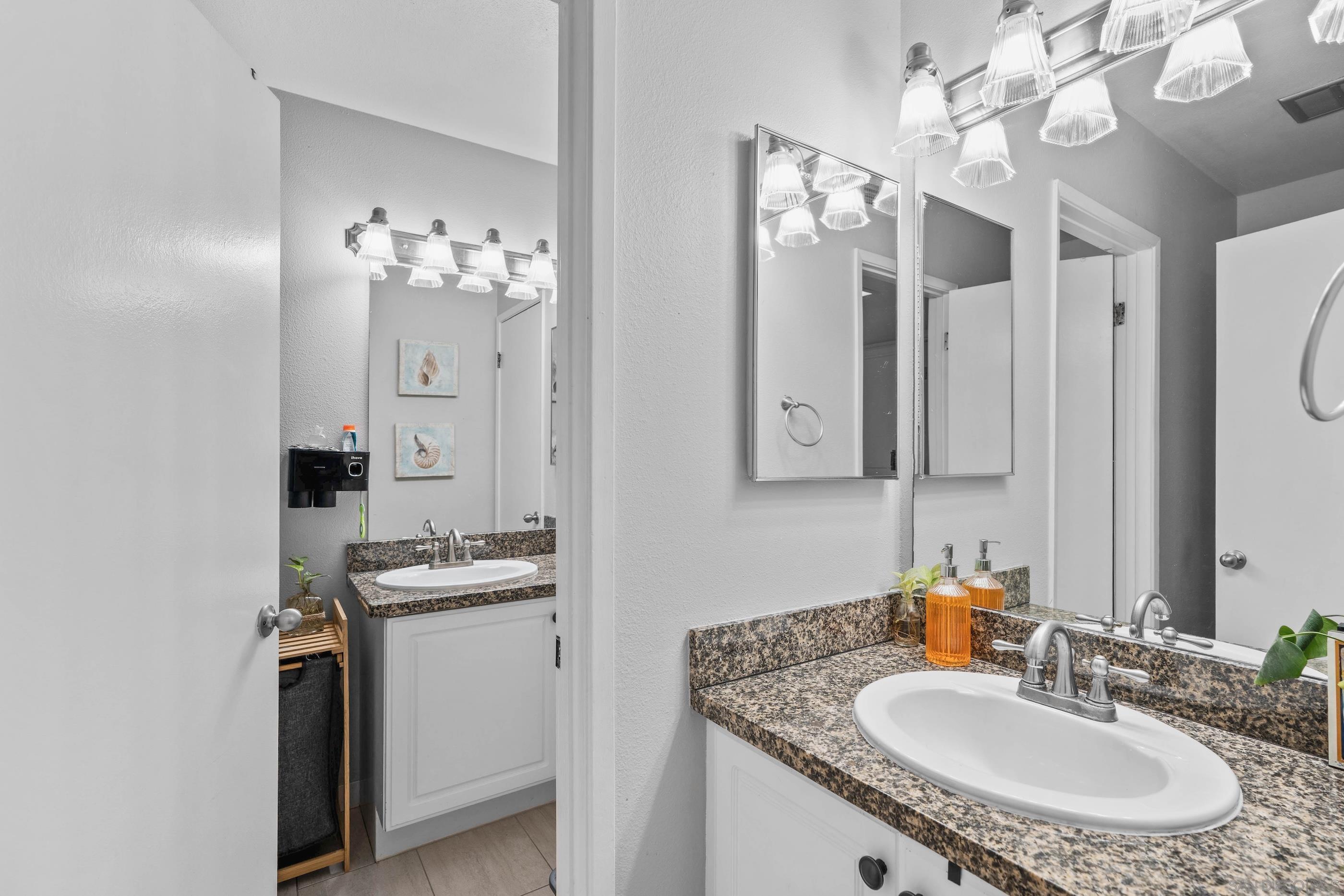 Detail Gallery Image 8 of 8 For 17093 W Bernardo Dr  #205,  San Diego,  CA 92127 - 2 Beds | 1 Baths